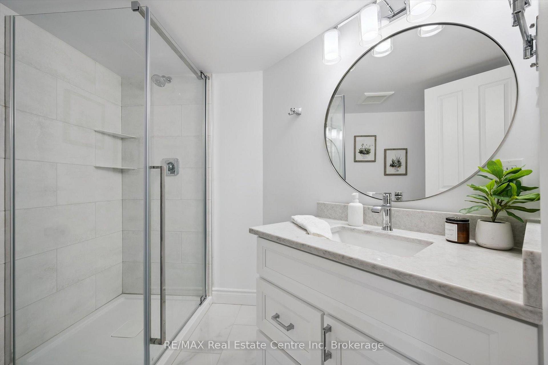 Photo 13 of Unit 306, 8 Christopher Court, Guelph, Kortright West — HOMEH