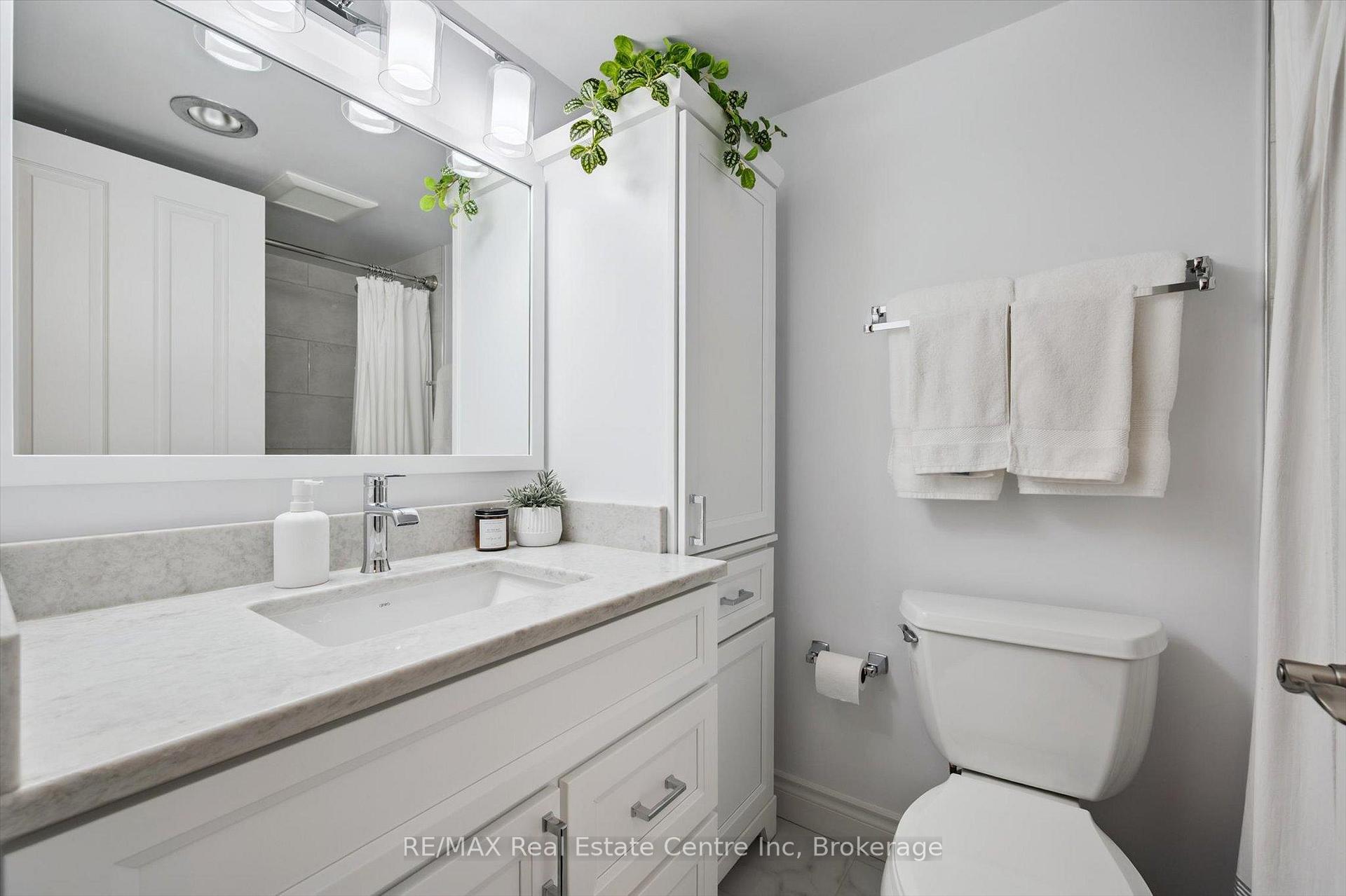 Photo 15 of Unit 306, 8 Christopher Court, Guelph, Kortright West — HOMEH