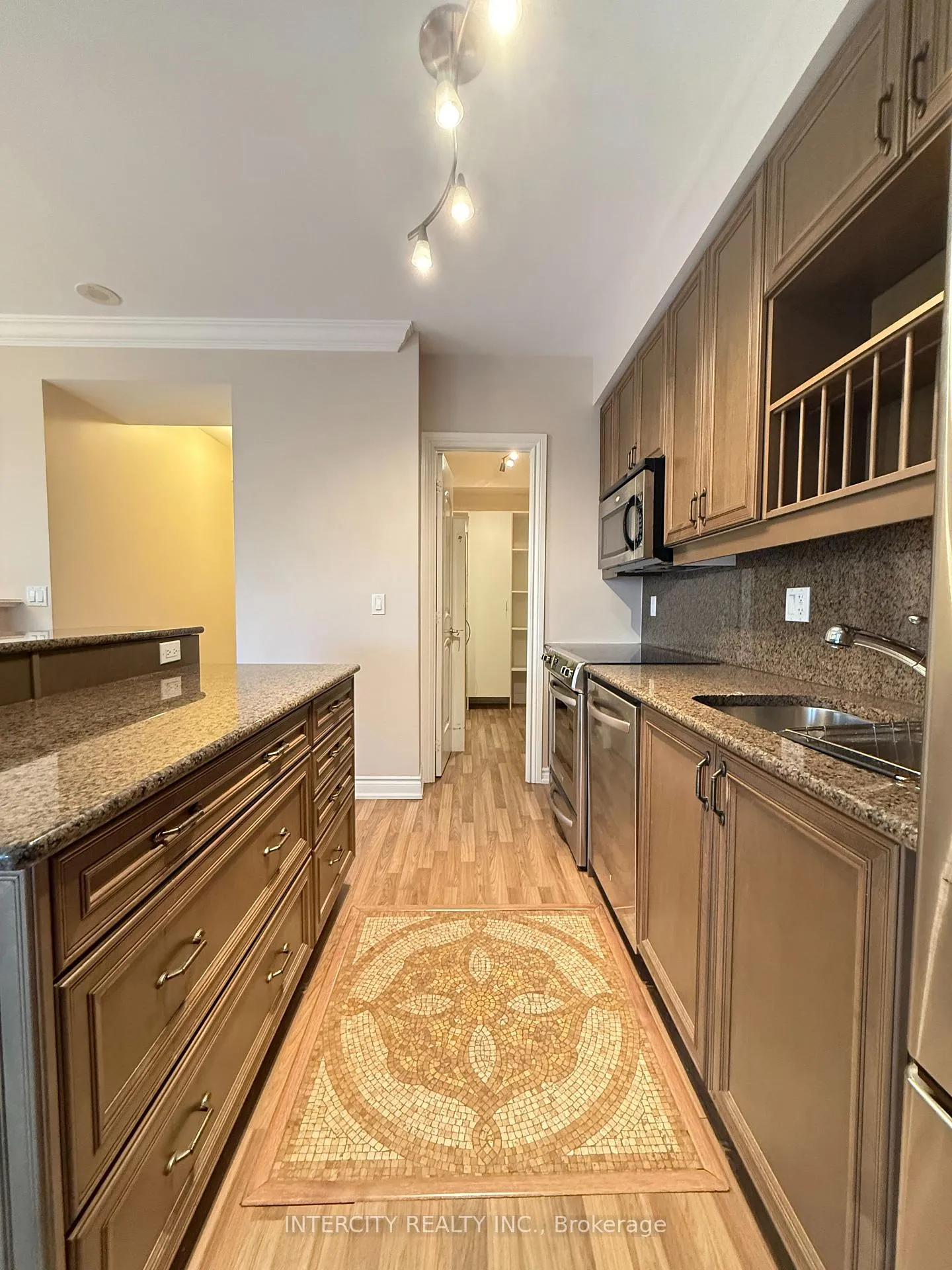 Photo 6 of Unit 212, 9225 Jane Street, Vaughan, Maple — HOMEH