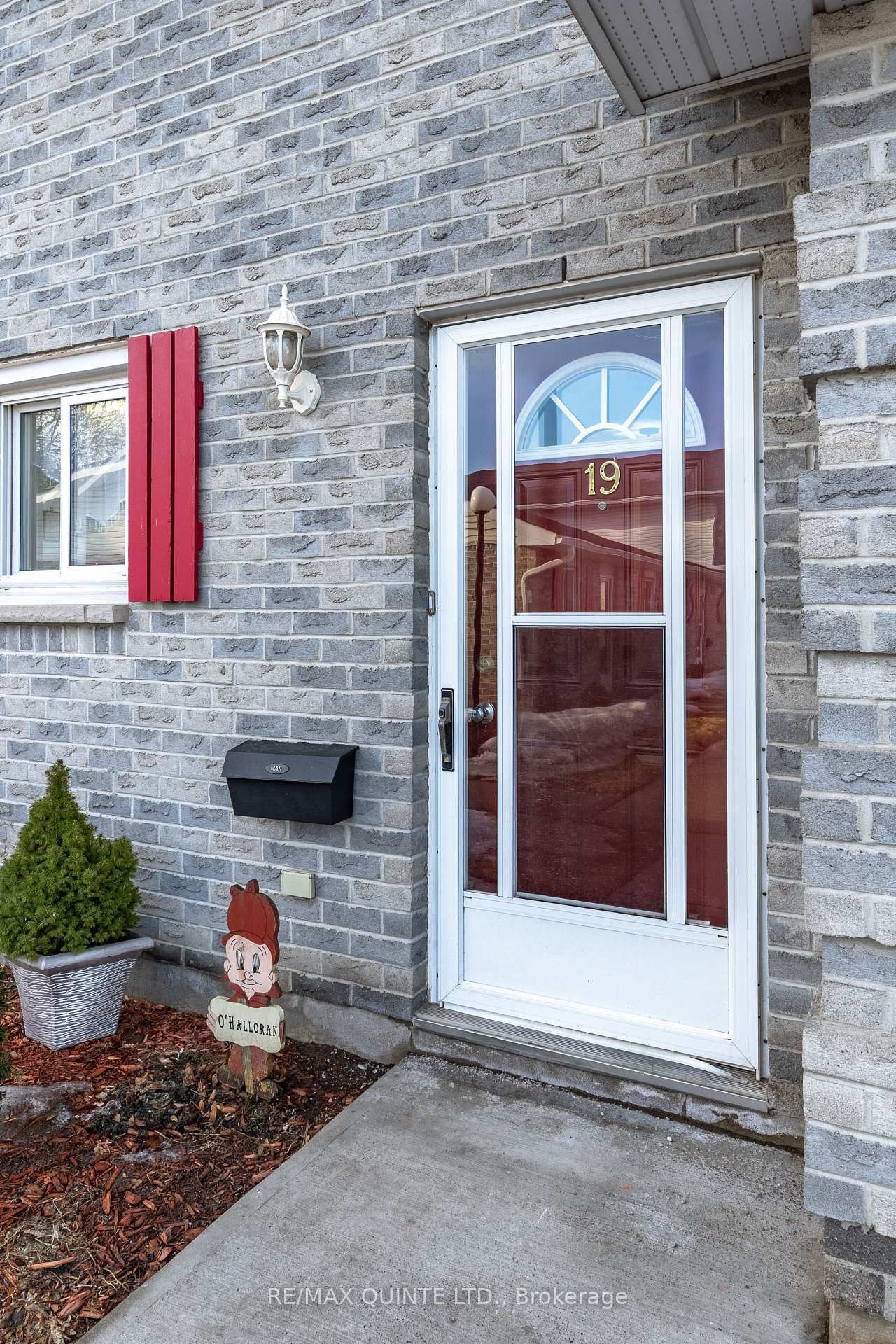 Photo 3 of Unit 19, 73 Lywood Street, Belleville, Thurlow Ward — HOMEH