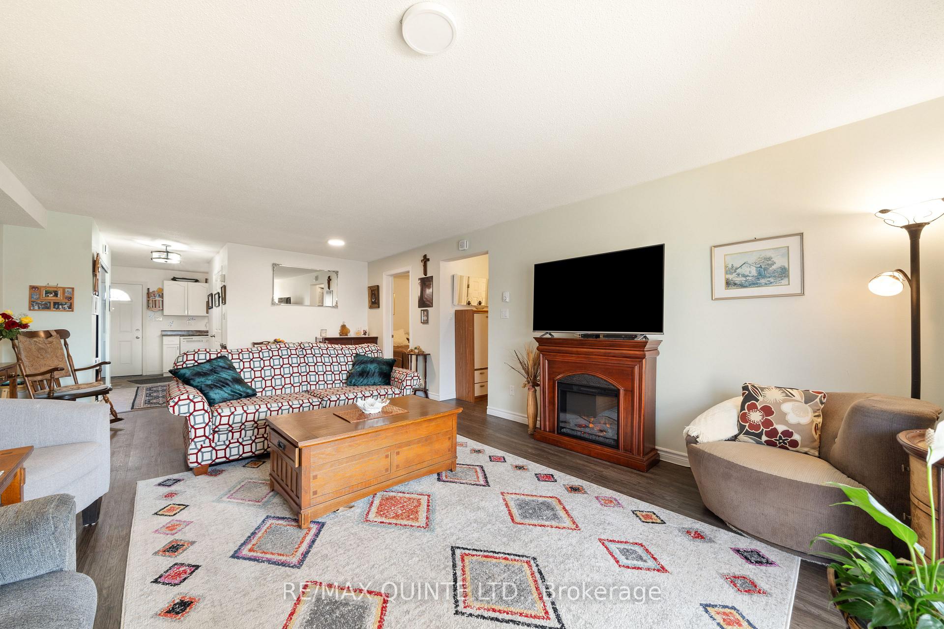 Photo 17 of Unit 19, 73 Lywood Street, Belleville, Thurlow Ward — HOMEH