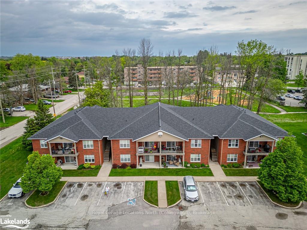 Front of Unit 203, 435 Walnut Street