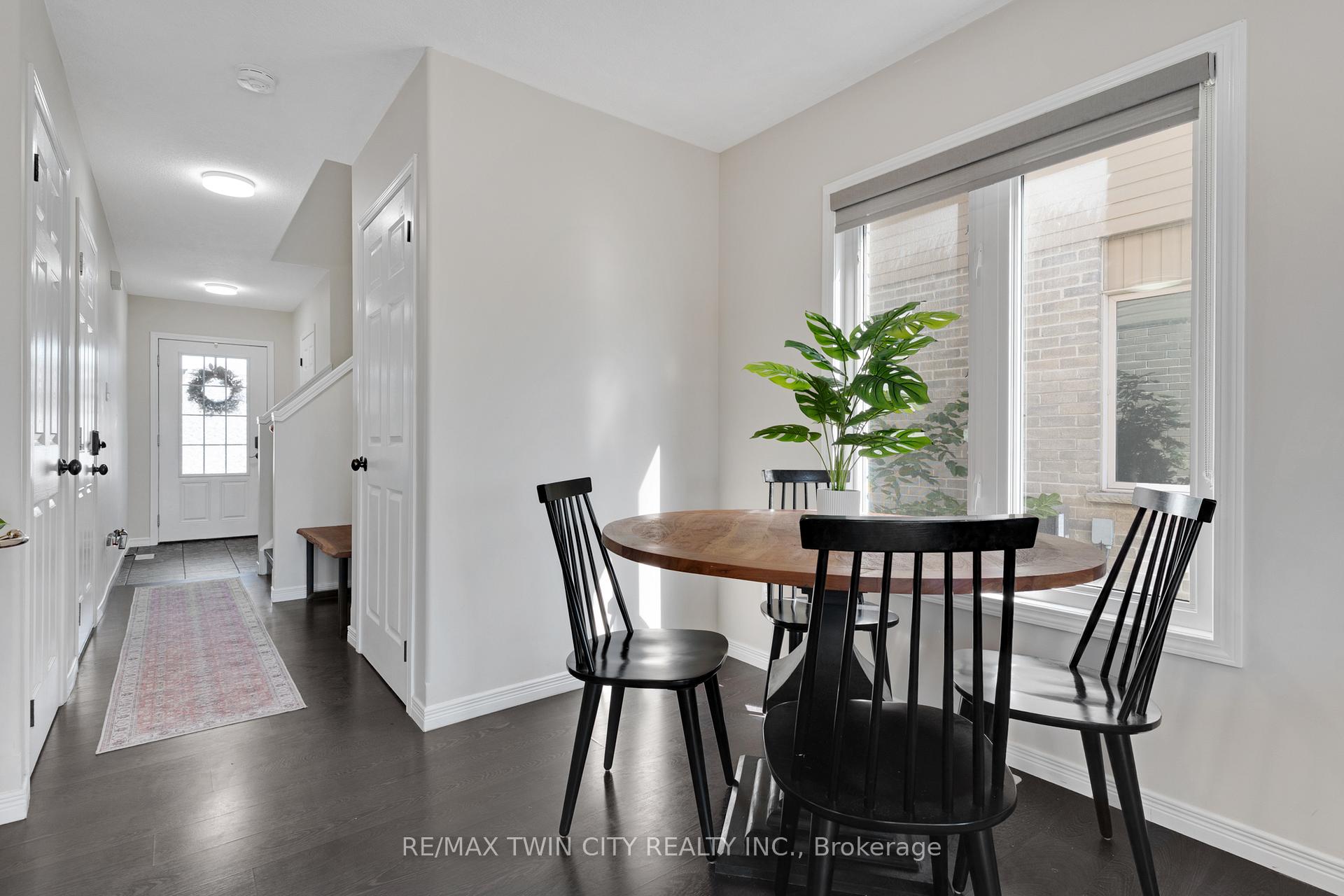 Photo 8 of Unit H32, 6 Upper Mercer Street, Kitchener — HOMEH