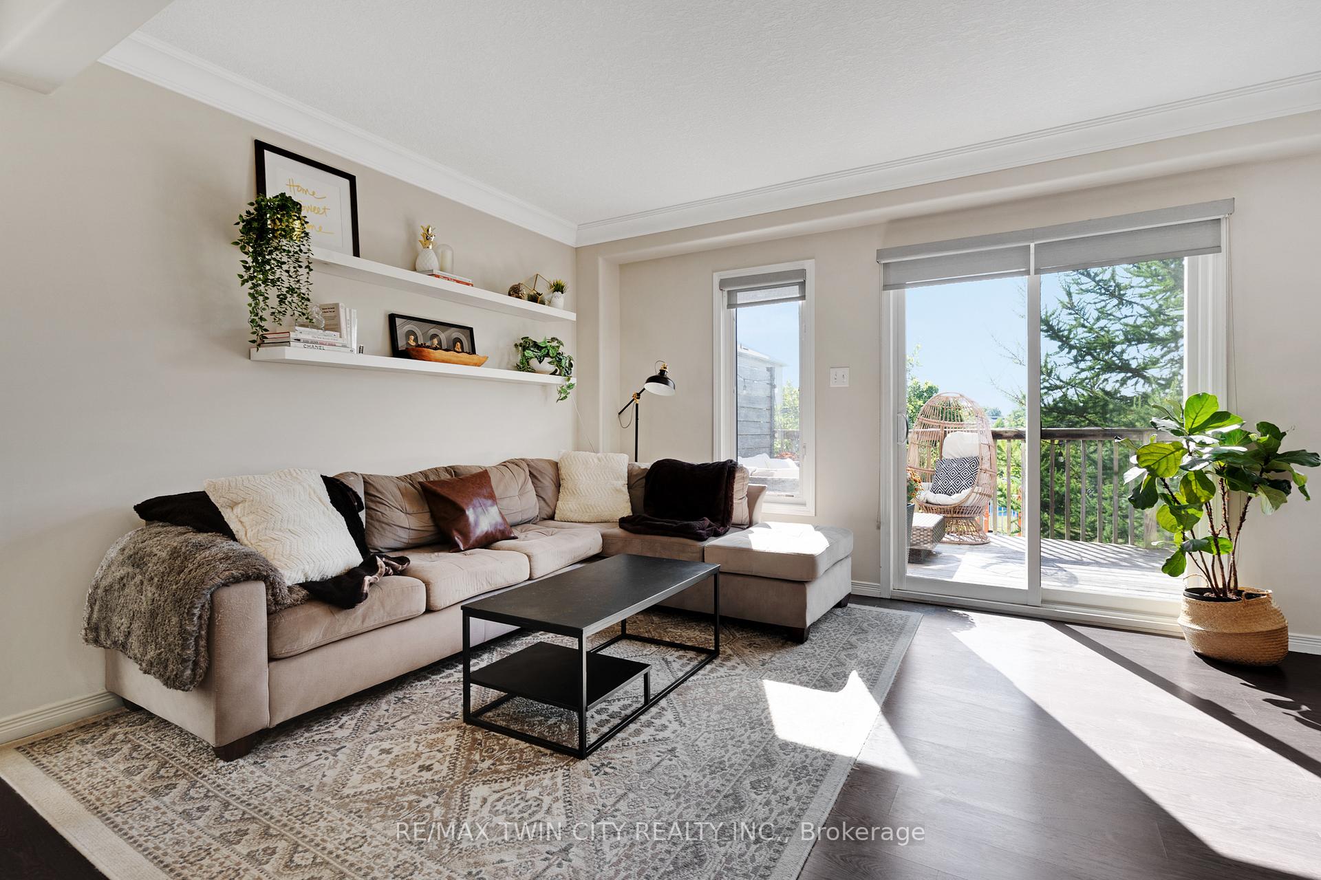 Photo 12 of Unit H32, 6 Upper Mercer Street, Kitchener — HOMEH