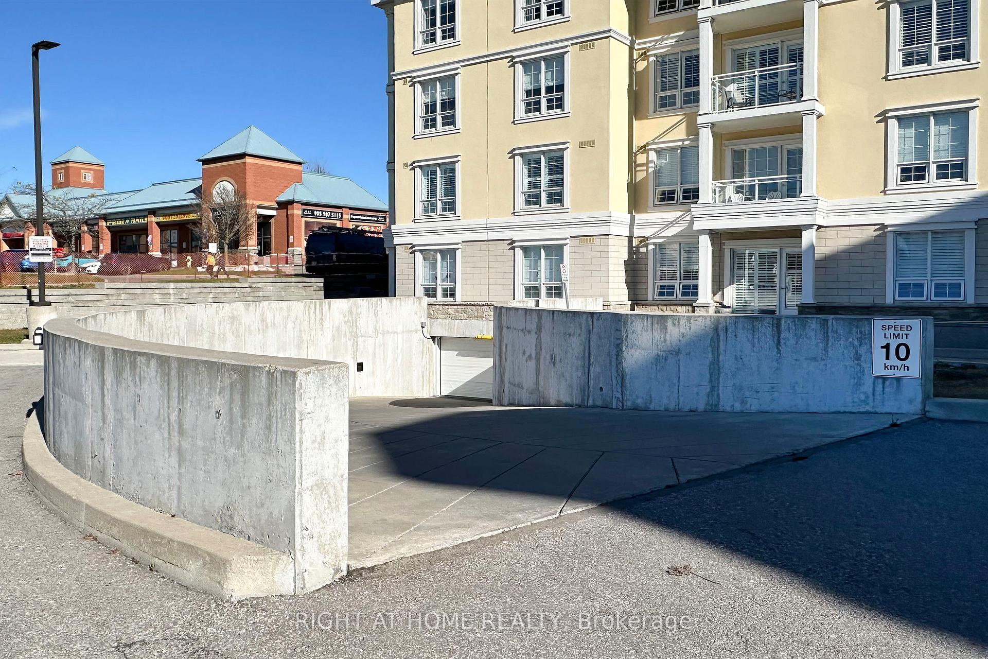 Photo 3 of Unit 405, 21 Brookhouse Drive, Clarington, Newcastle — HOMEH