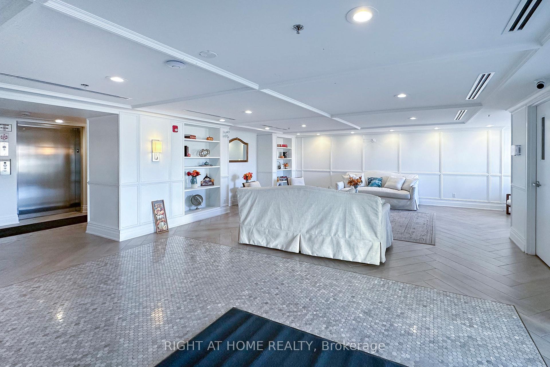 Photo 5 of Unit 405, 21 Brookhouse Drive, Clarington, Newcastle — HOMEH