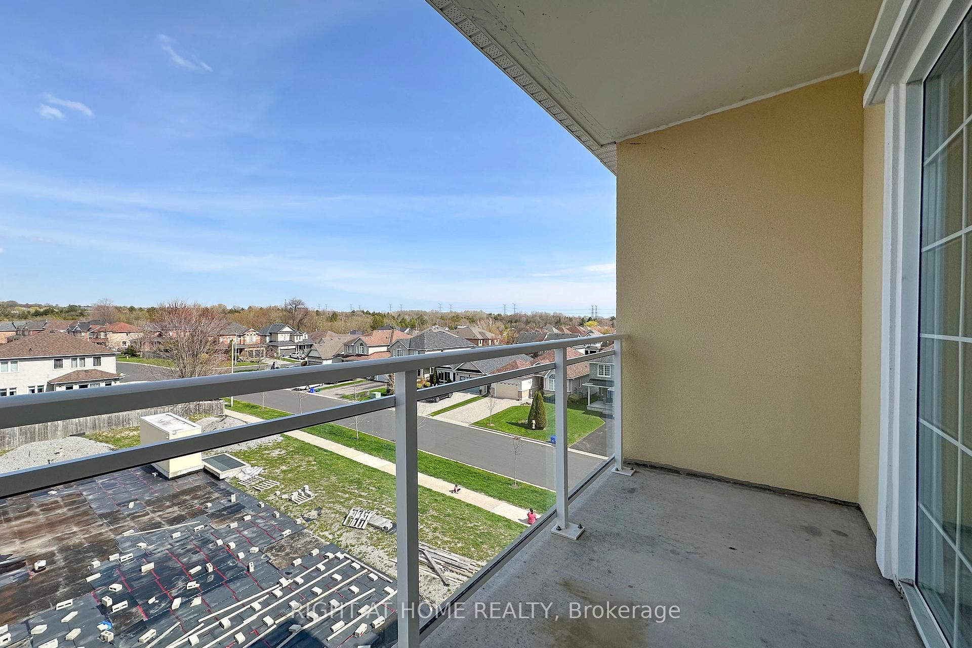 Photo 24 of Unit 405, 21 Brookhouse Drive, Clarington, Newcastle — HOMEH