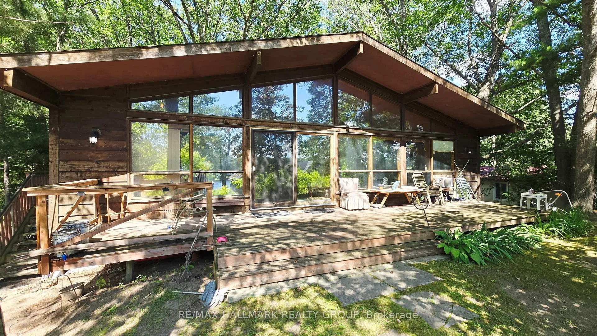 Photo 3 of 1087 Bayview Drive, Ottawa, Constance Bay — HOMEH