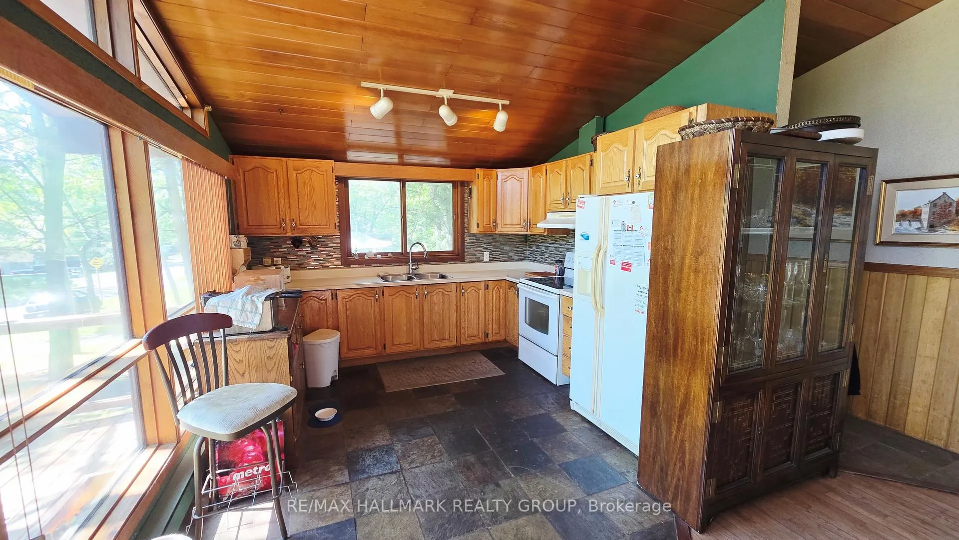 Photo 17 of 1087 Bayview Drive, Ottawa, Constance Bay — HOMEH