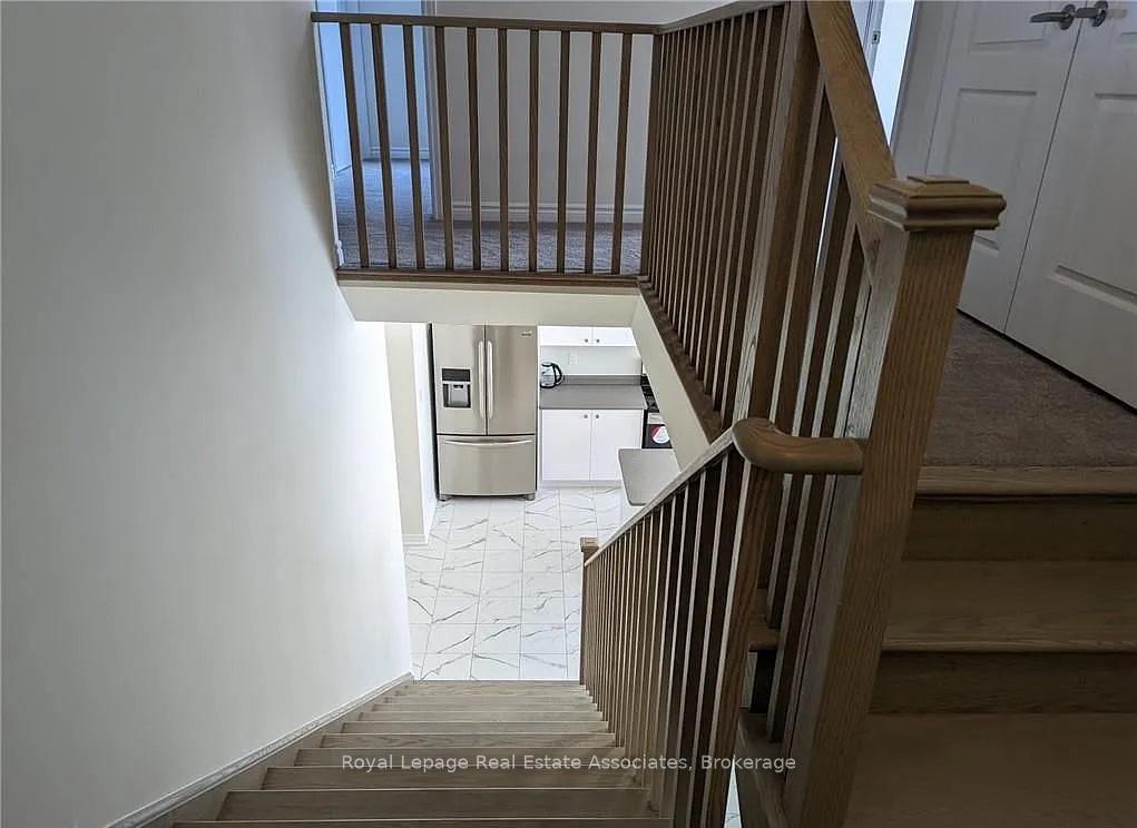 Photo 9 of 60 Witteveen Drive, Brantford — HOMEH