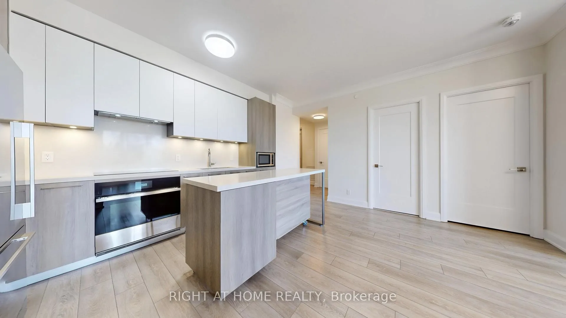 Photo 1 of Unit 807, 38 Water Walk Drive, Markham, Unionville — HOMEH