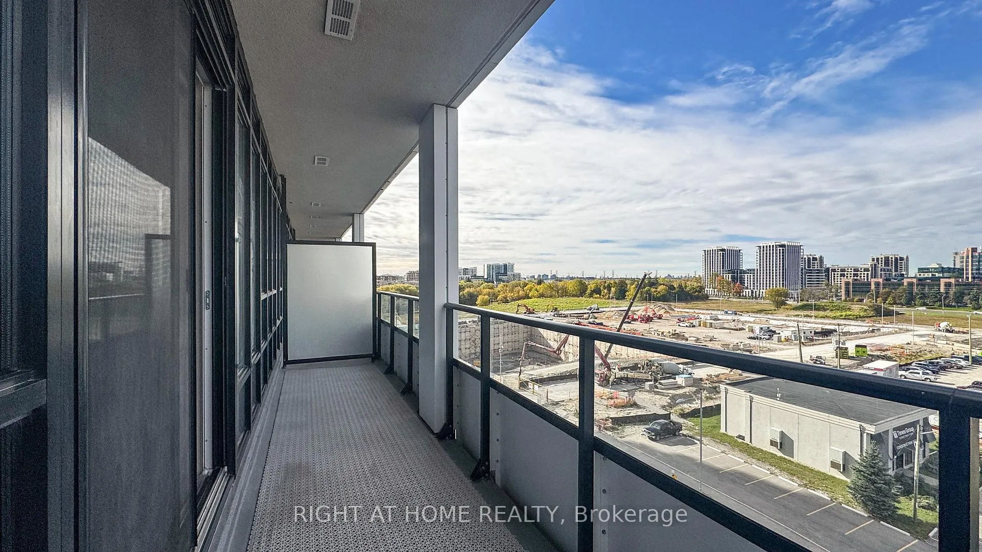 Photo 30 of Unit 807, 38 Water Walk Drive, Markham, Unionville — HOMEH