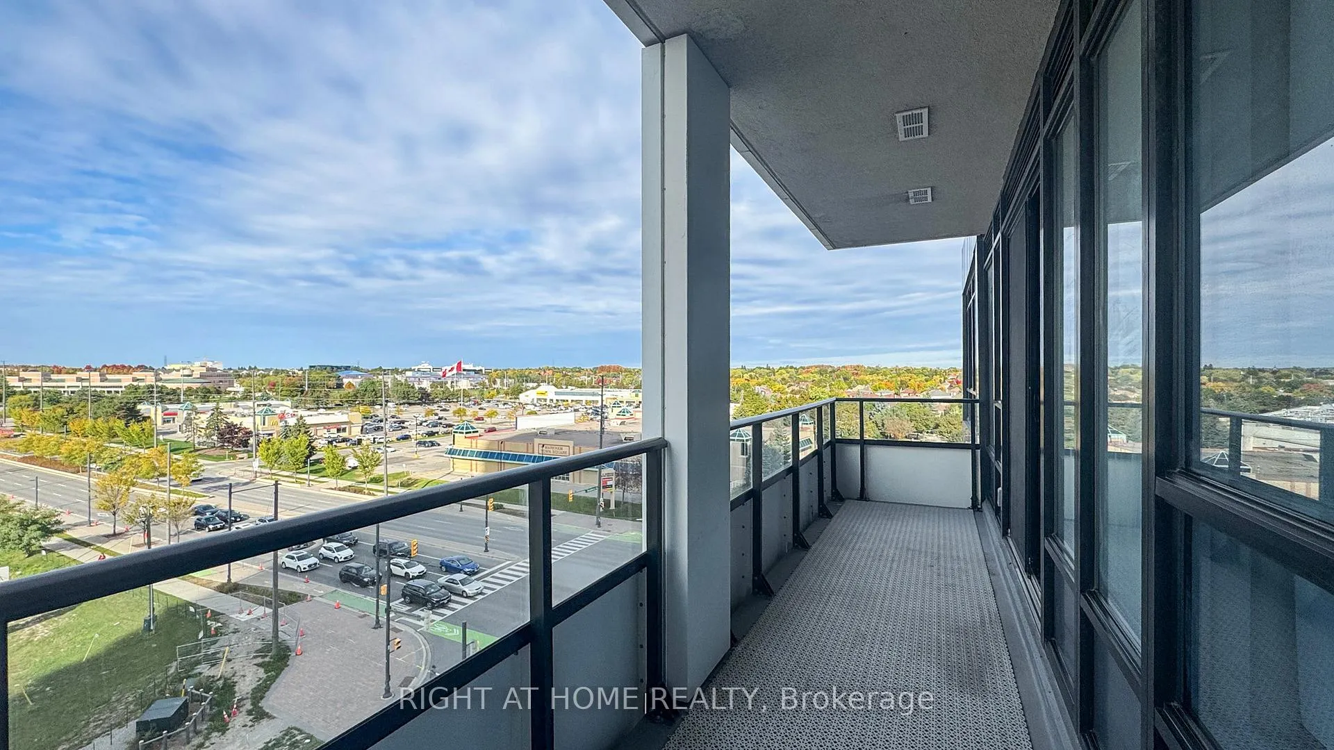 Photo 32 of Unit 807, 38 Water Walk Drive, Markham, Unionville — HOMEH