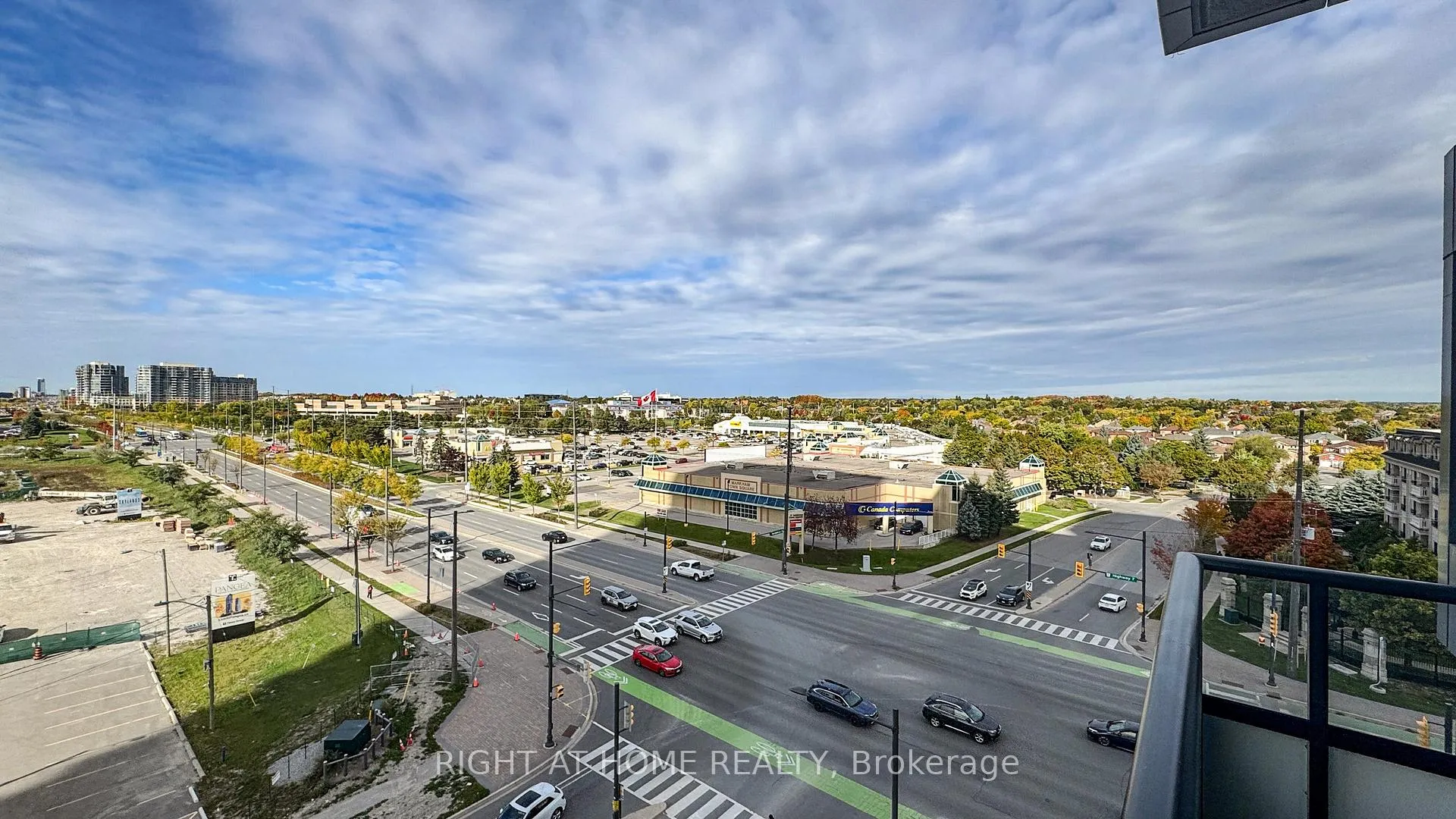 Photo 33 of Unit 807, 38 Water Walk Drive, Markham, Unionville — HOMEH