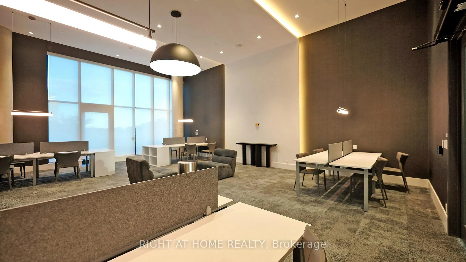 Photo 37 of Unit 807, 38 Water Walk Drive, Markham, Unionville — HOMEH
