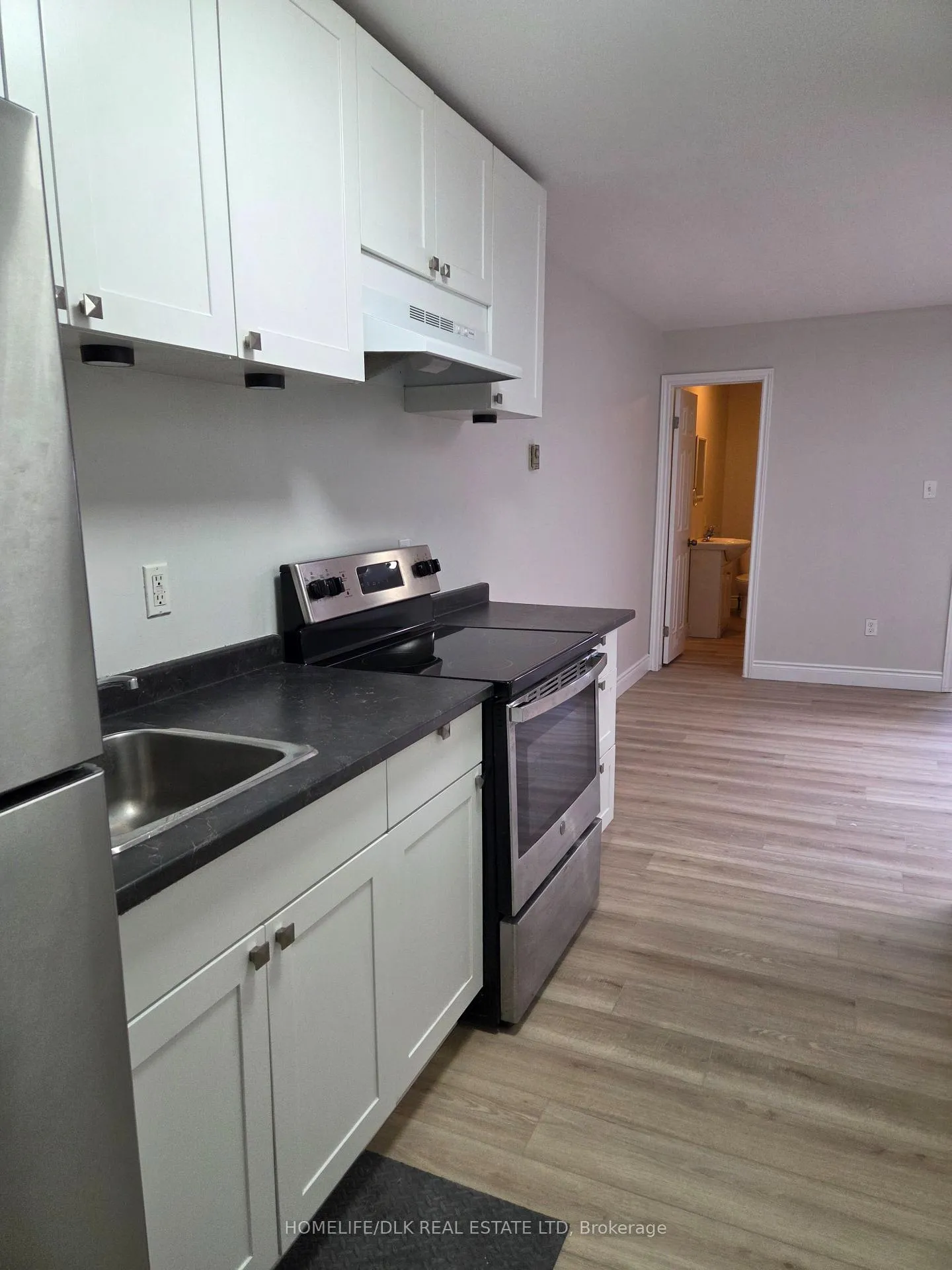 Photo 5 of Unit 6, 180 King Street E, Gananoque — HOMEH