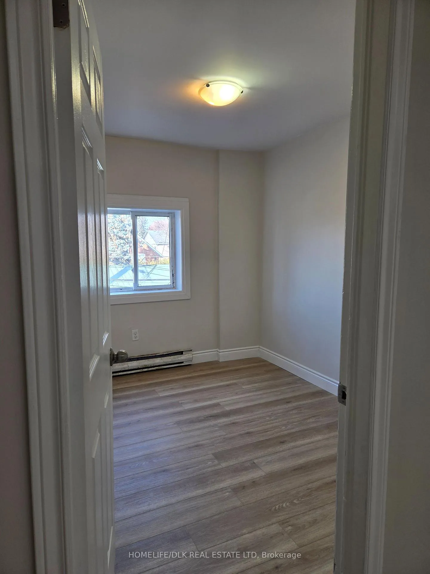 Photo 8 of Unit 6, 180 King Street E, Gananoque — HOMEH
