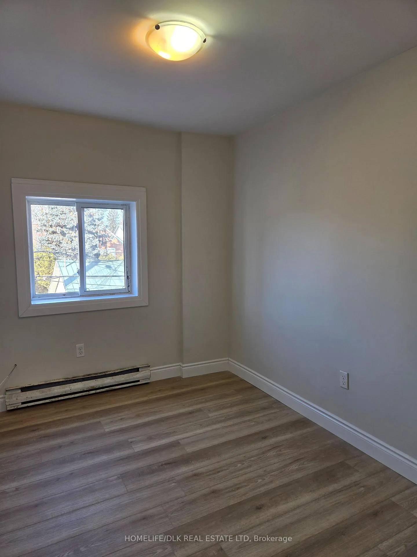 Photo 9 of Unit 6, 180 King Street E, Gananoque — HOMEH
