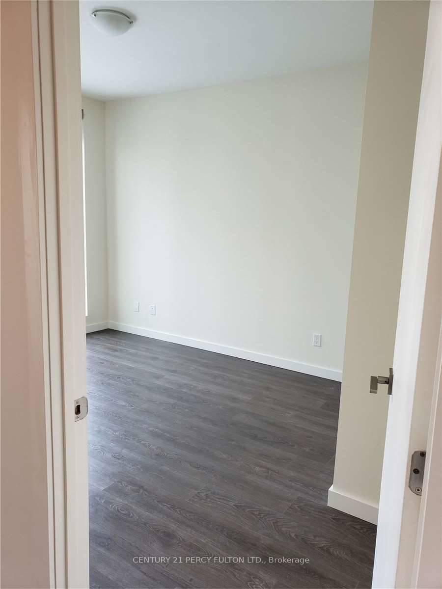 Photo 10 of Unit 617, 690 King Street W, Kitchener — HOMEH