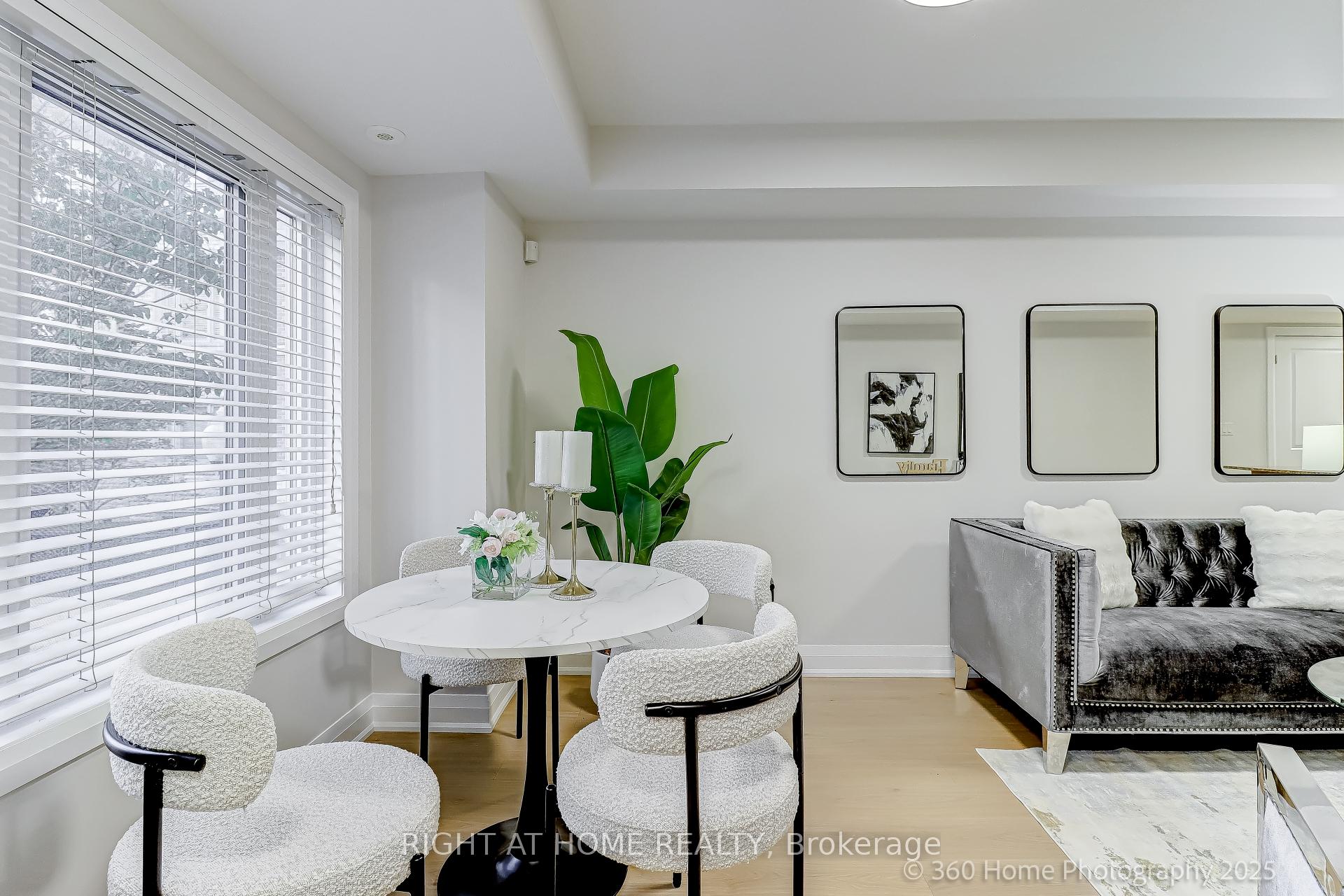 Photo 6 of Unit 256, 318 John Street, Markham, Aileen-Willowbrook — HOMEH