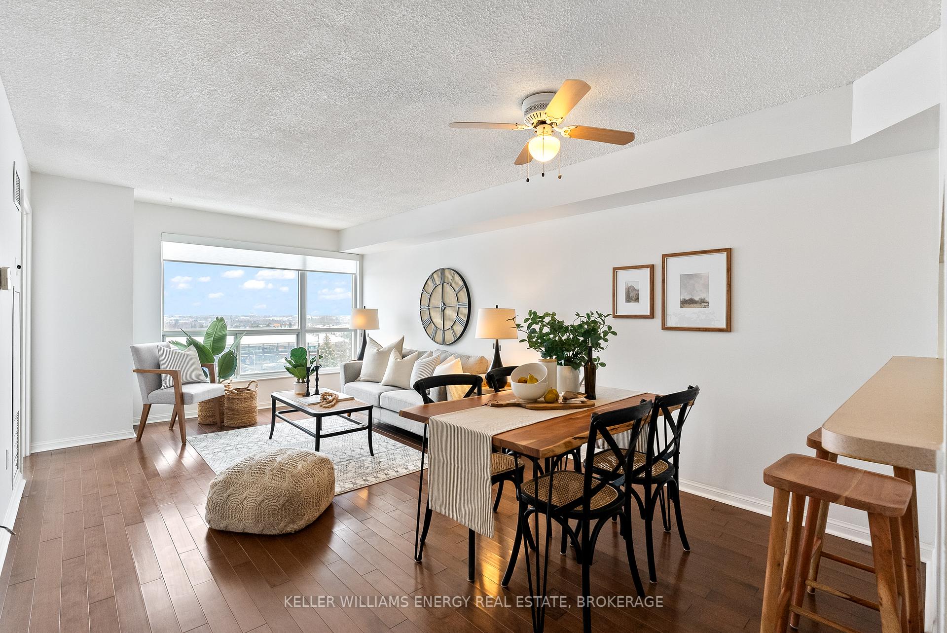 Photo 3 of Unit 904, 712 Rossland Road E, Whitby, Pringle Creek — HOMEH