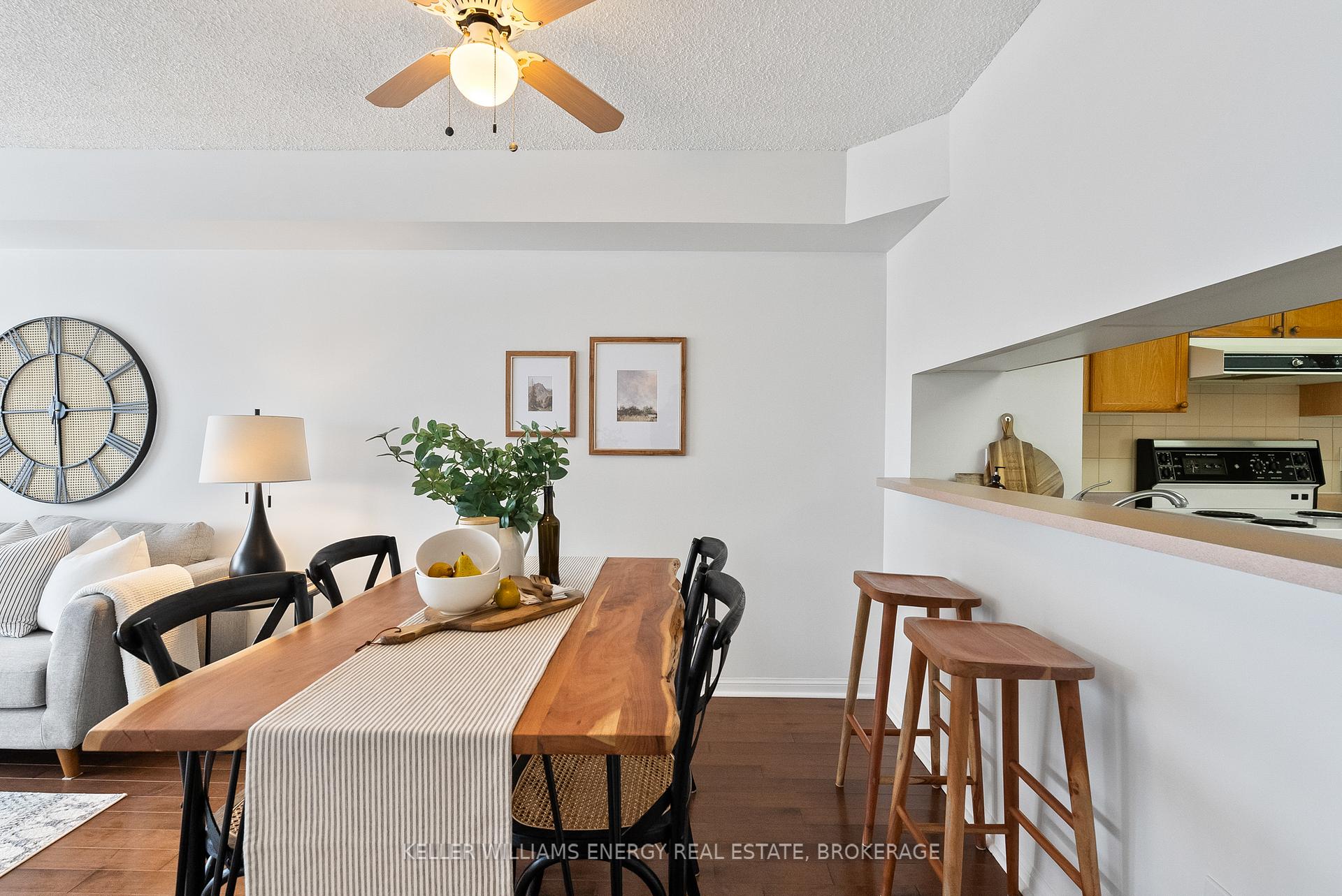 Photo 8 of Unit 904, 712 Rossland Road E, Whitby, Pringle Creek — HOMEH
