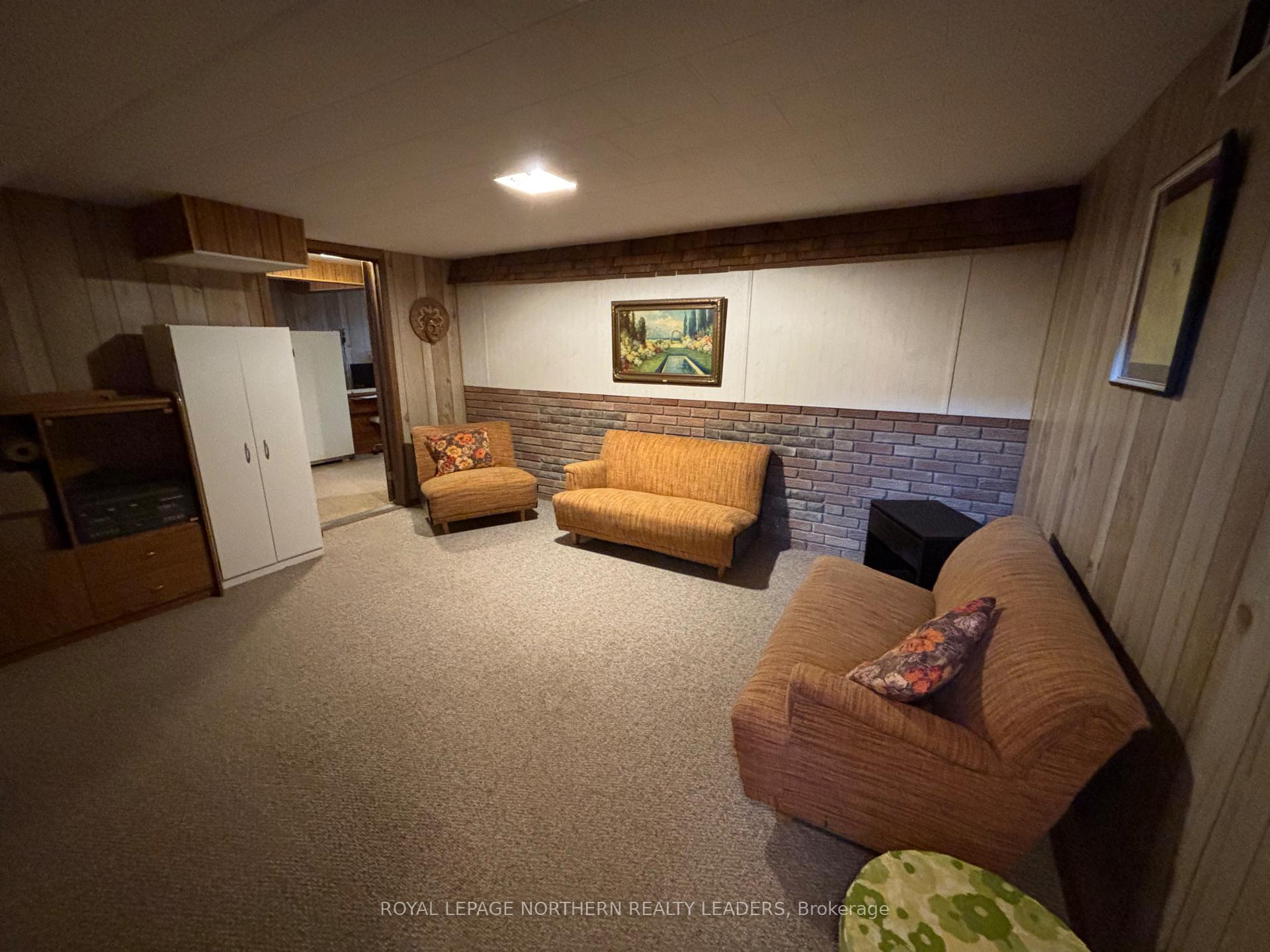 Photo 16 of 270 Ninth Avenue, Cochrane — HOMEH