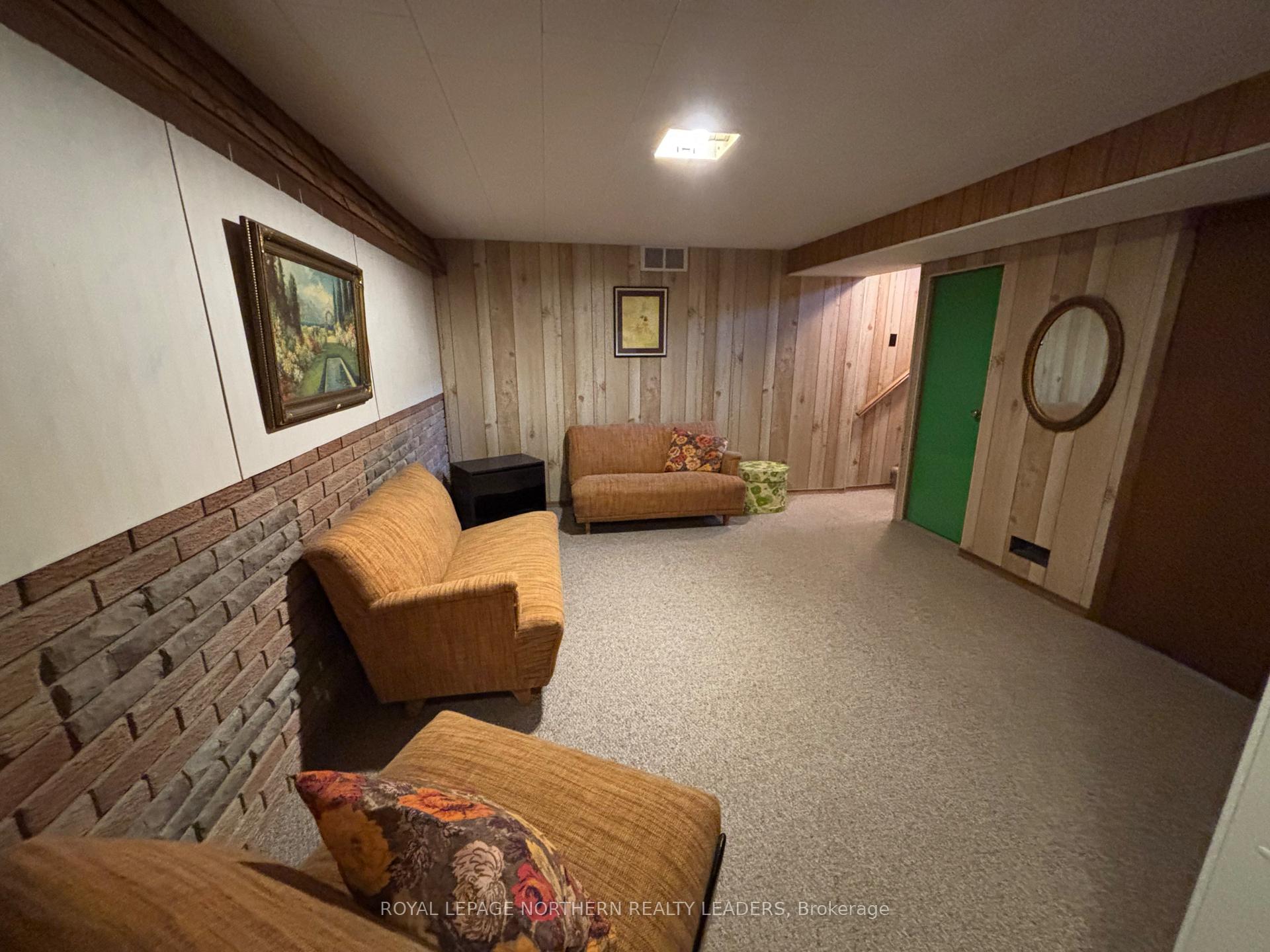 Photo 22 of 270 Ninth Avenue, Cochrane — HOMEH
