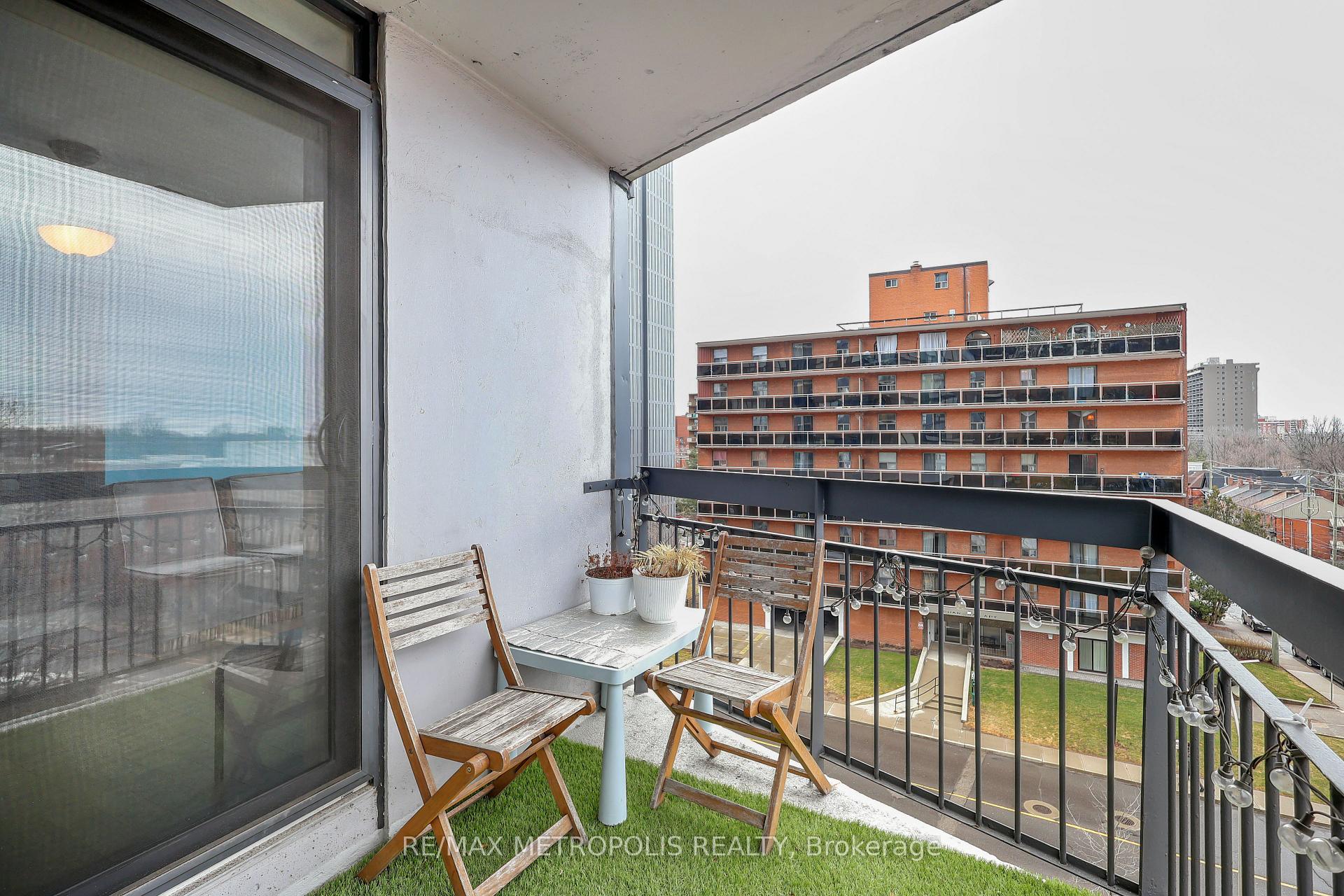 Photo 18 of Unit 502, 150 Charlton Avenue E, Hamilton, Corktown — HOMEH