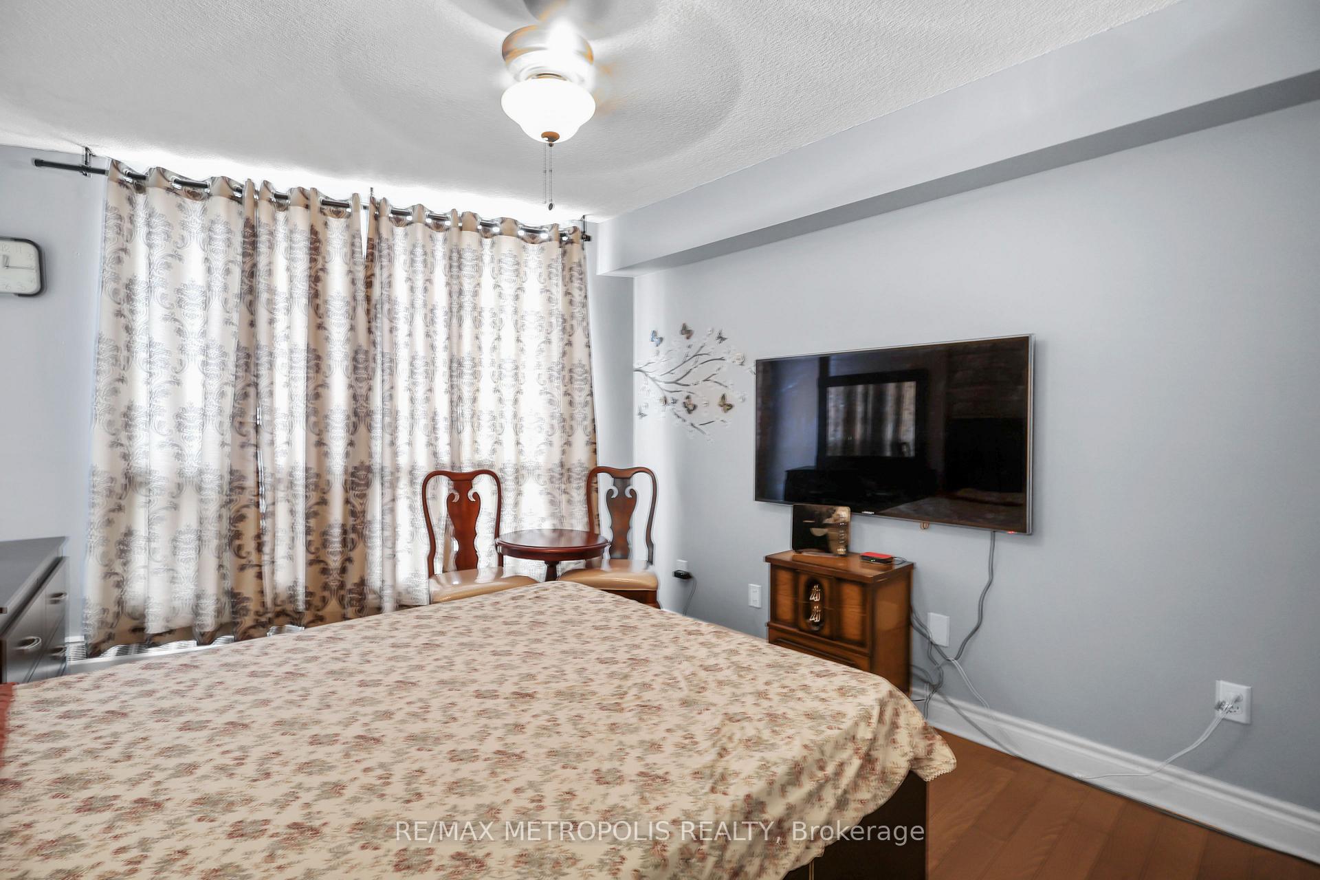Photo 26 of Unit 502, 150 Charlton Avenue E, Hamilton, Corktown — HOMEH