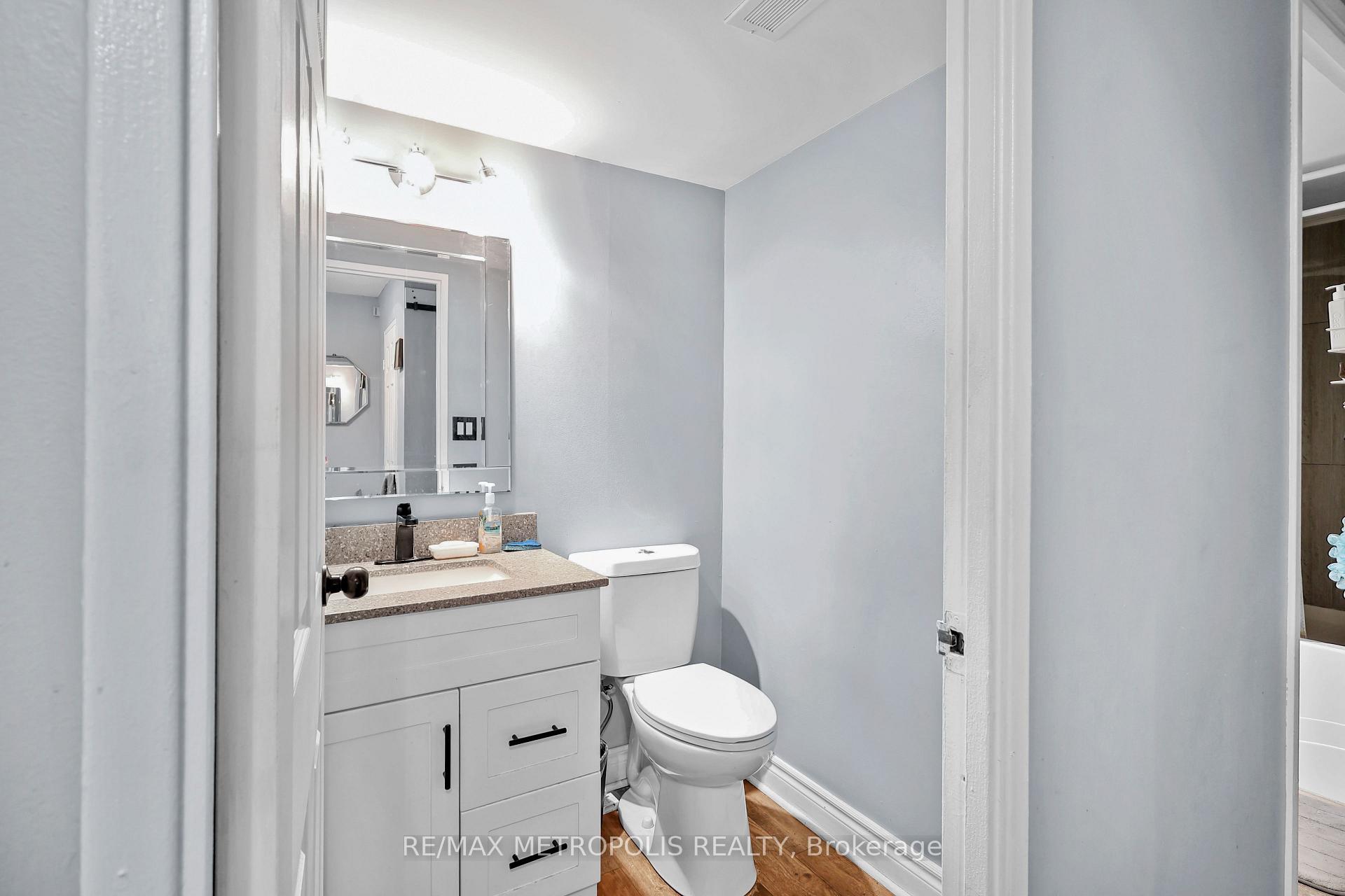 Photo 27 of Unit 502, 150 Charlton Avenue E, Hamilton, Corktown — HOMEH