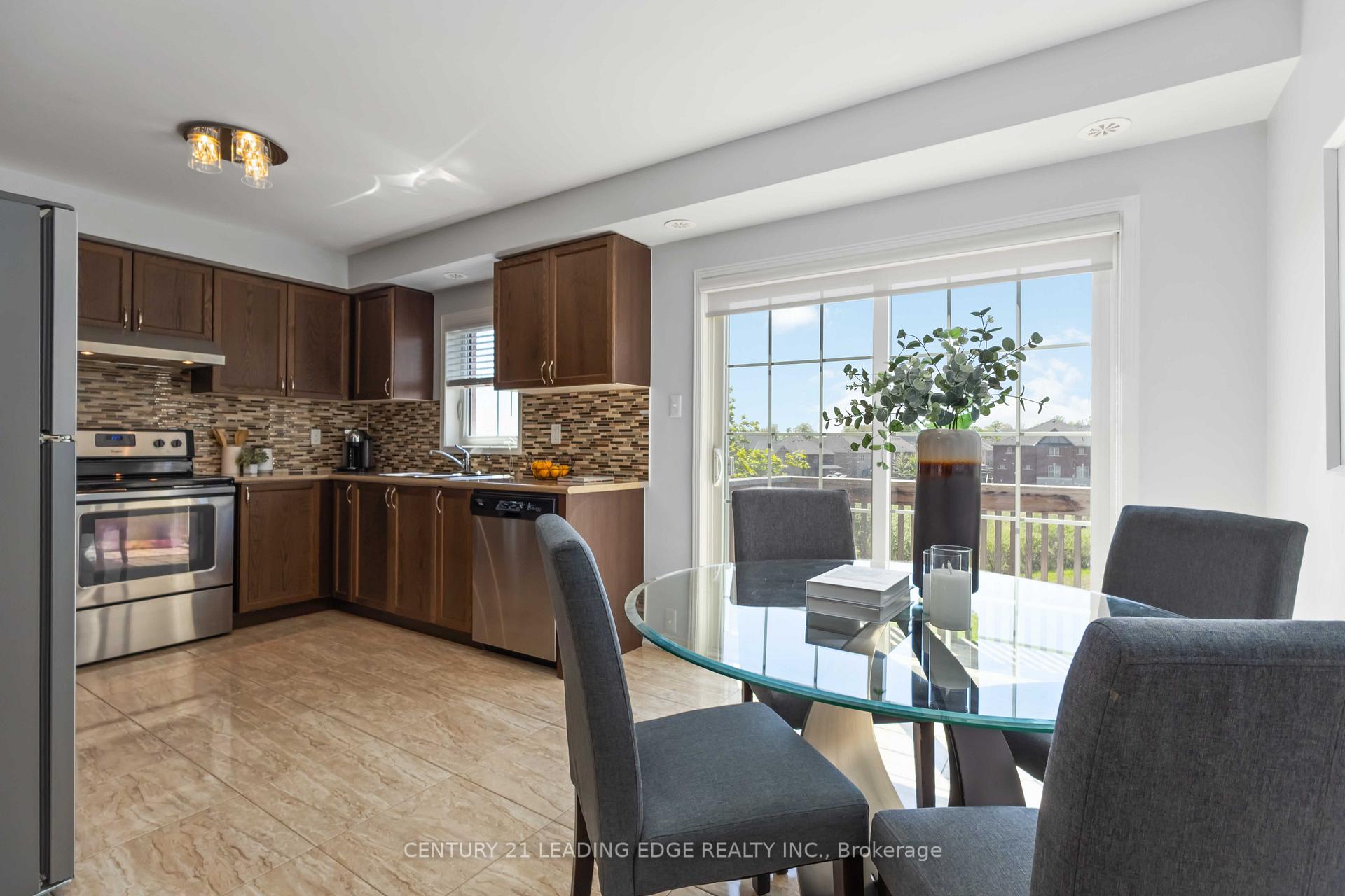 Photo 12 of Unit 46, 2472 Bromus Path, Oshawa, Windfields — HOMEH