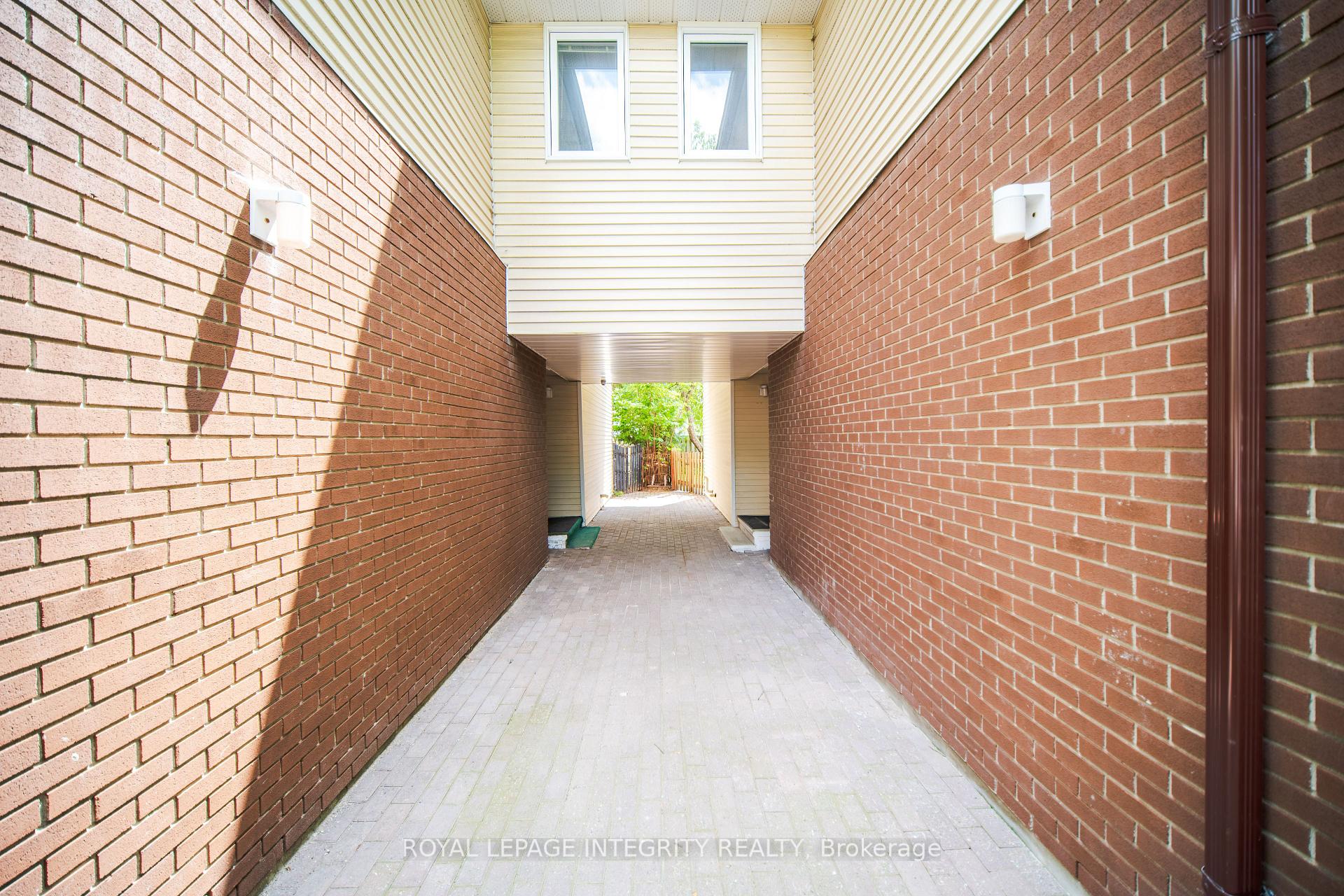 Photo 20 of 1912 Russell Road, Ottawa, Elmvale Acres — HOMEH