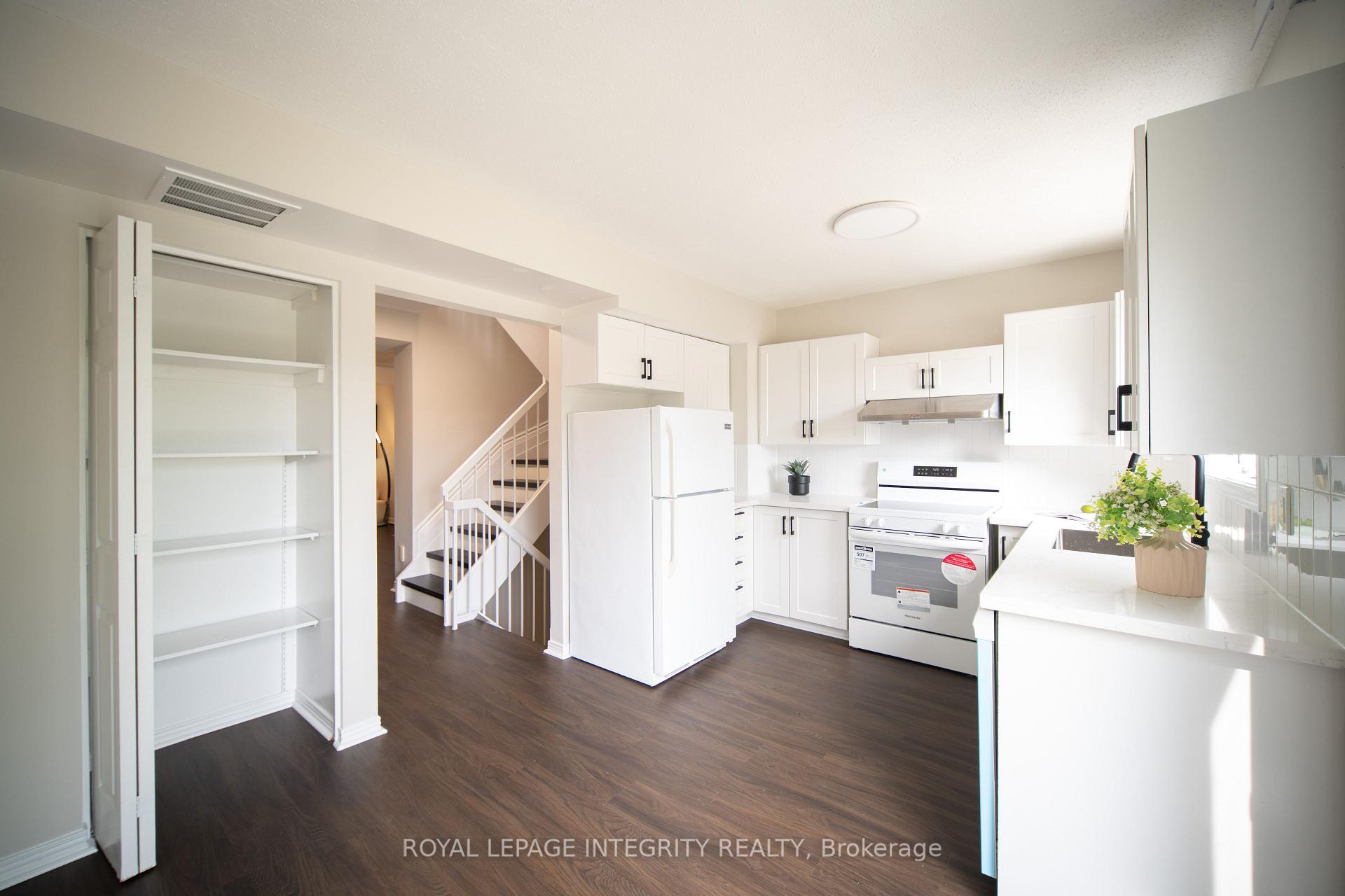 Photo 5 of 1912 Russell Road, Ottawa, Elmvale Acres — HOMEH