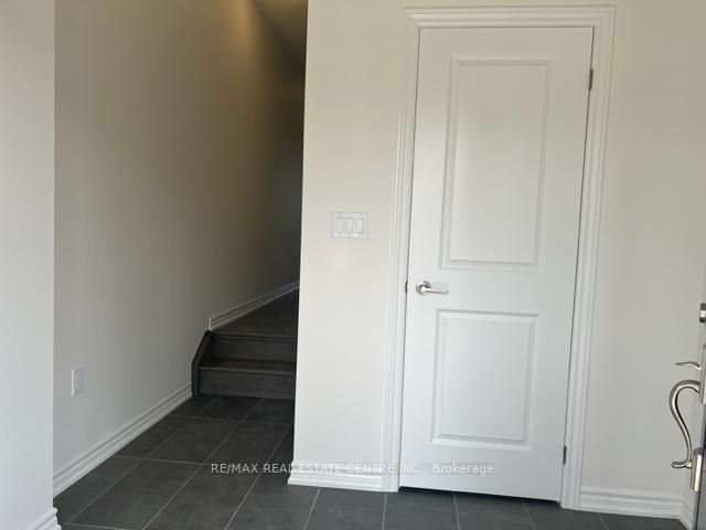 Photo 2 of 135 Shepherd Drive, Barrie, Painswick South — HOMEH