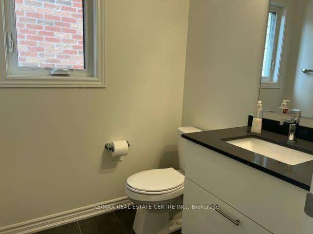 Photo 5 of 135 Shepherd Drive, Barrie, Painswick South — HOMEH