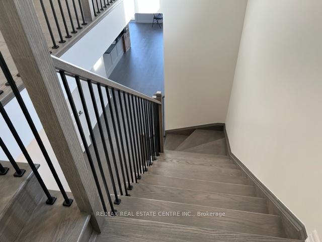 Photo 18 of 135 Shepherd Drive, Barrie, Painswick South — HOMEH