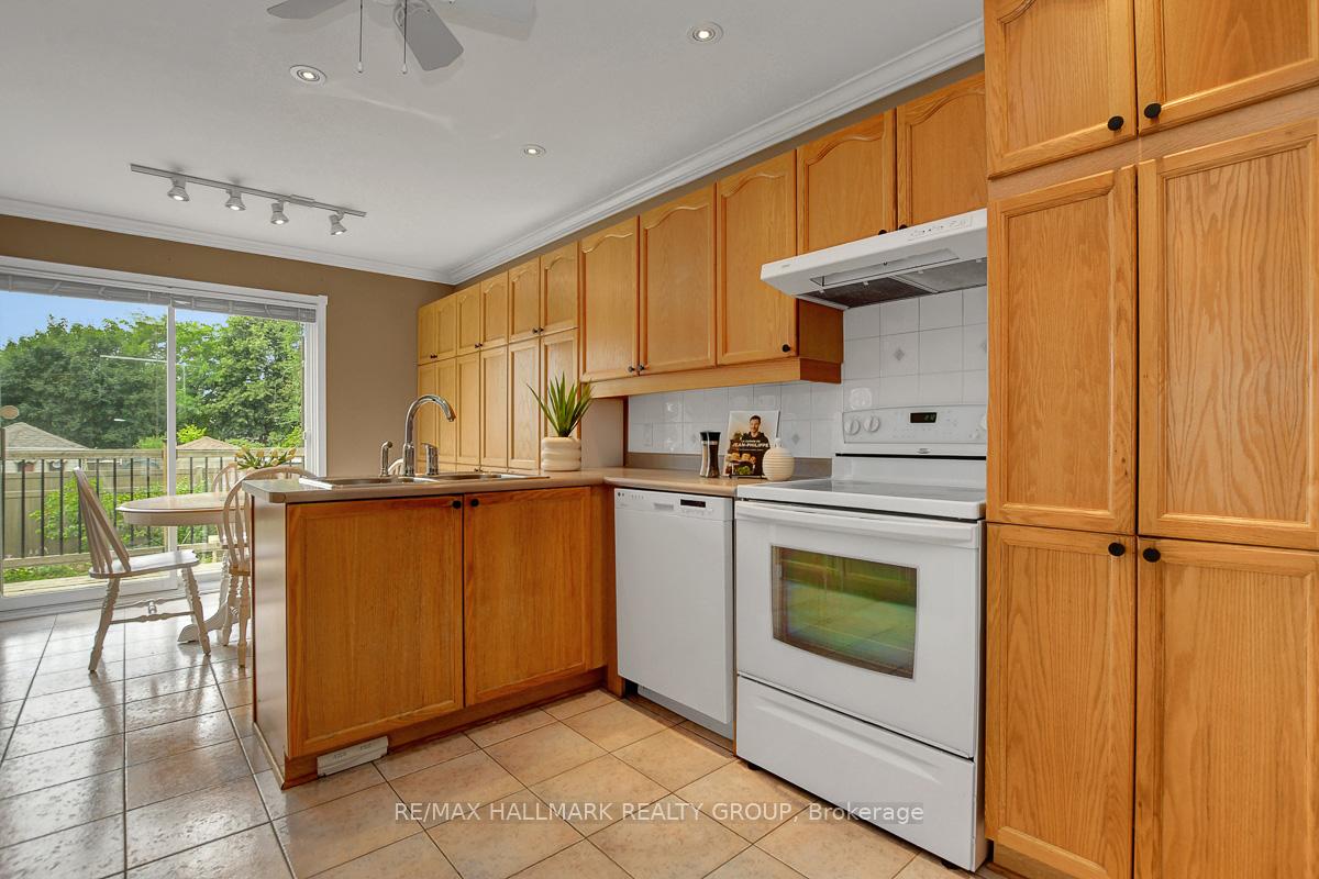 Photo 14 of 1166 Ambercrest Street, Ottawa, Carson Grove — HOMEH