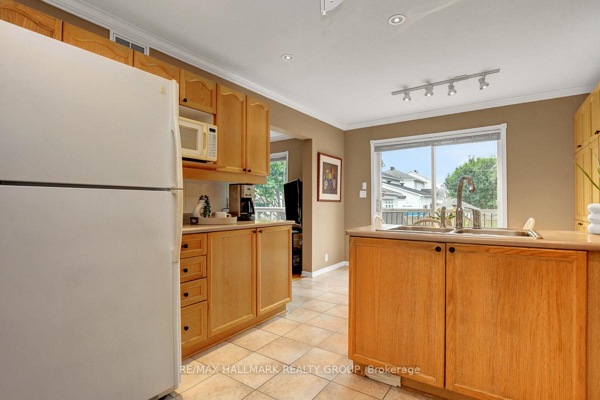Photo 15 of 1166 Ambercrest Street, Ottawa, Carson Grove — HOMEH