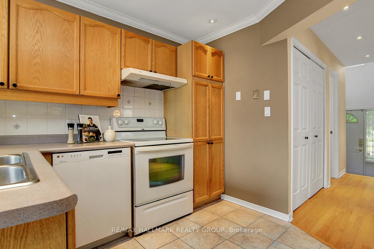 Photo 16 of 1166 Ambercrest Street, Ottawa, Carson Grove — HOMEH