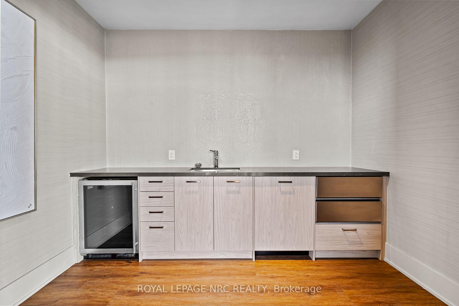 Photo 57 of Unit Unit 1611, 385 Winston Road, Grimsby, Grimsby Beach — HOMEH