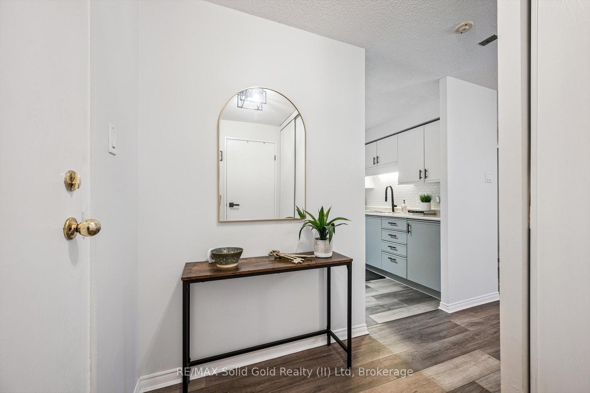 Photo 6 of Unit 304, 35 Green Valley Drive, Kitchener — HOMEH