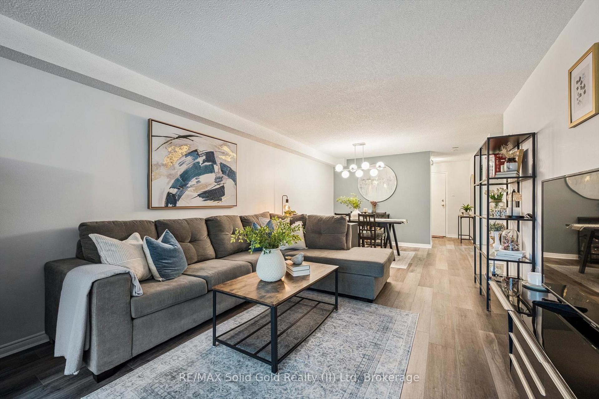 Photo 12 of Unit 304, 35 Green Valley Drive, Kitchener — HOMEH
