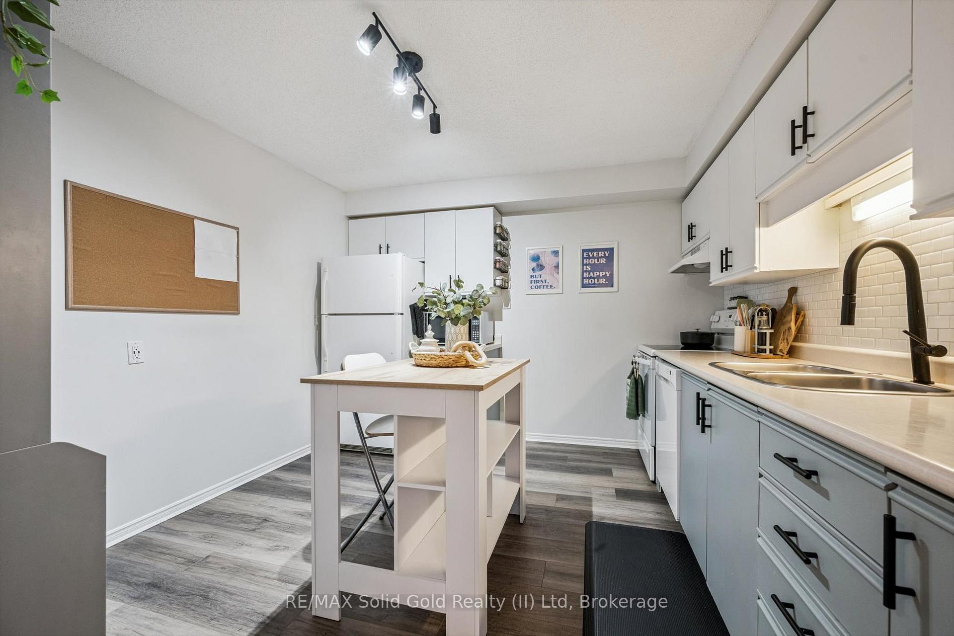 Photo 15 of Unit 304, 35 Green Valley Drive, Kitchener — HOMEH