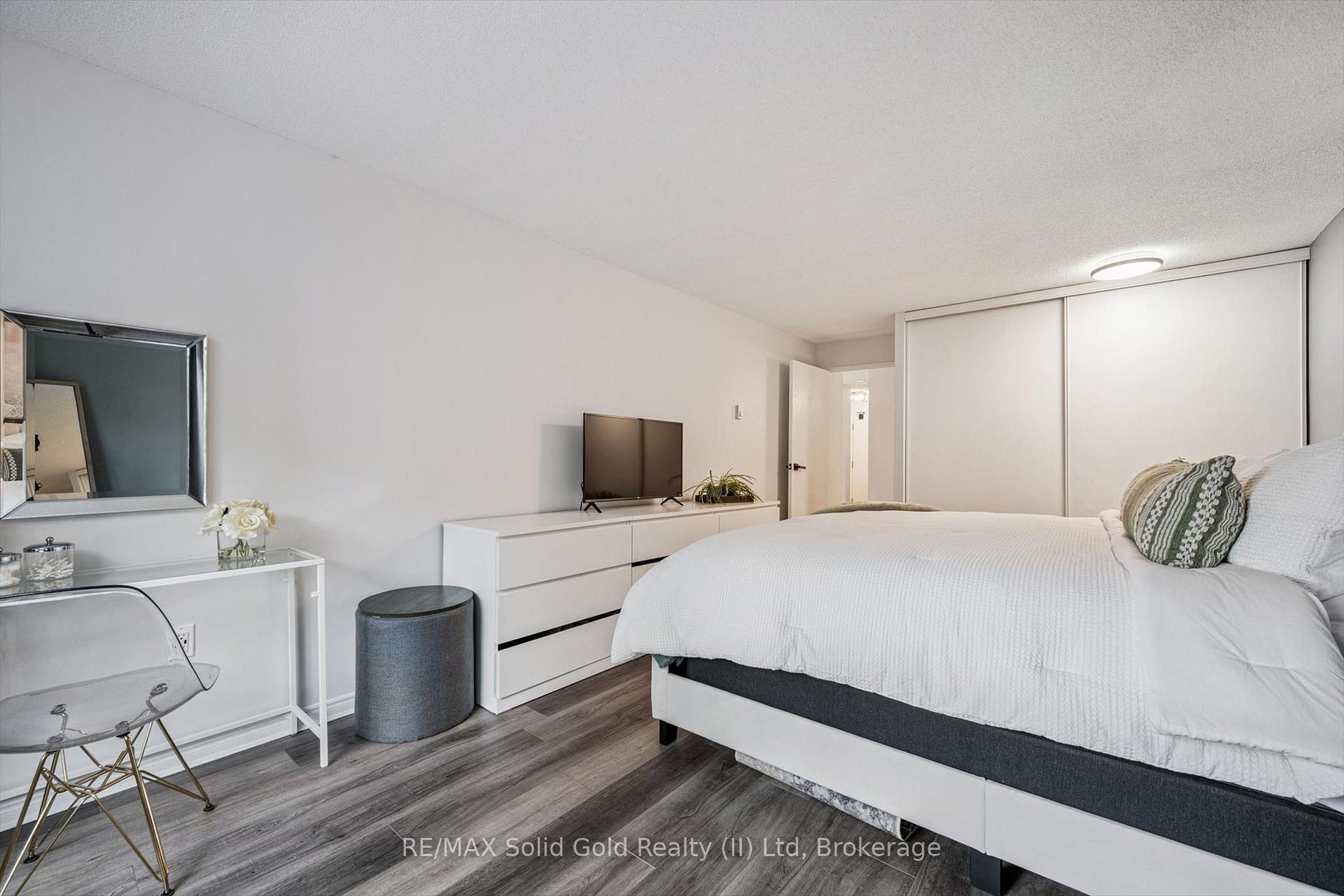 Photo 22 of Unit 304, 35 Green Valley Drive, Kitchener — HOMEH