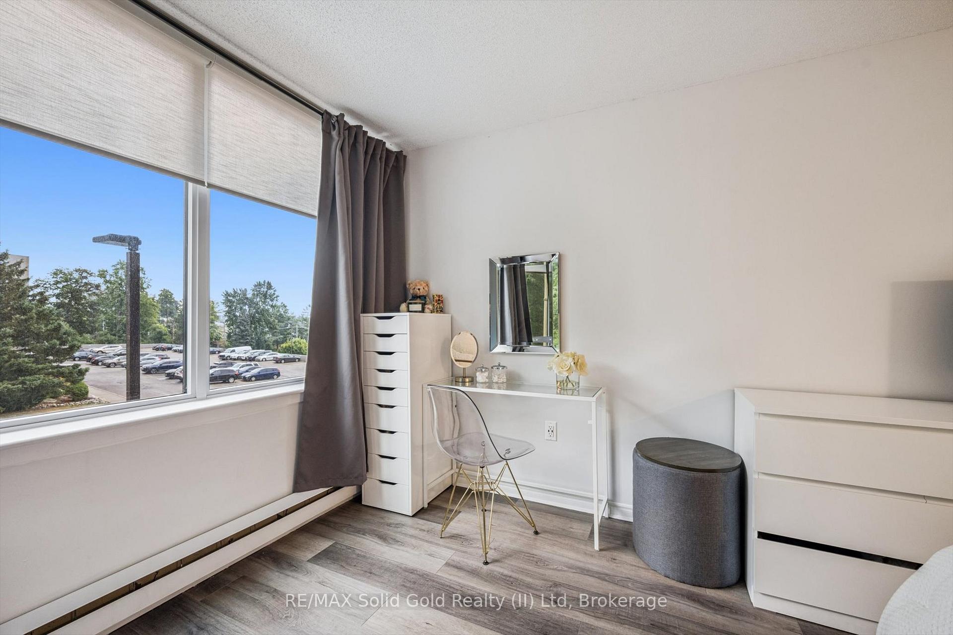 Photo 23 of Unit 304, 35 Green Valley Drive, Kitchener — HOMEH