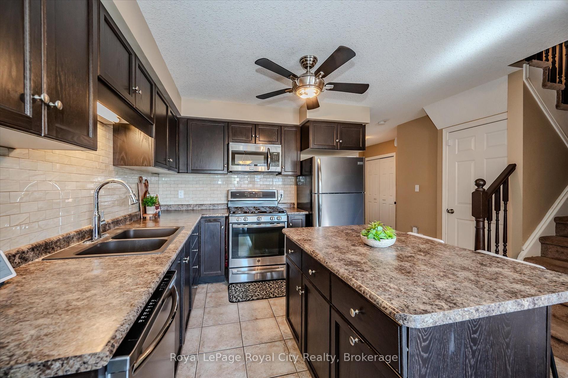 Photo 9 of Unit 4, 361 Arkell Road, Guelph, Pineridge/Westminster Woods — HOMEH