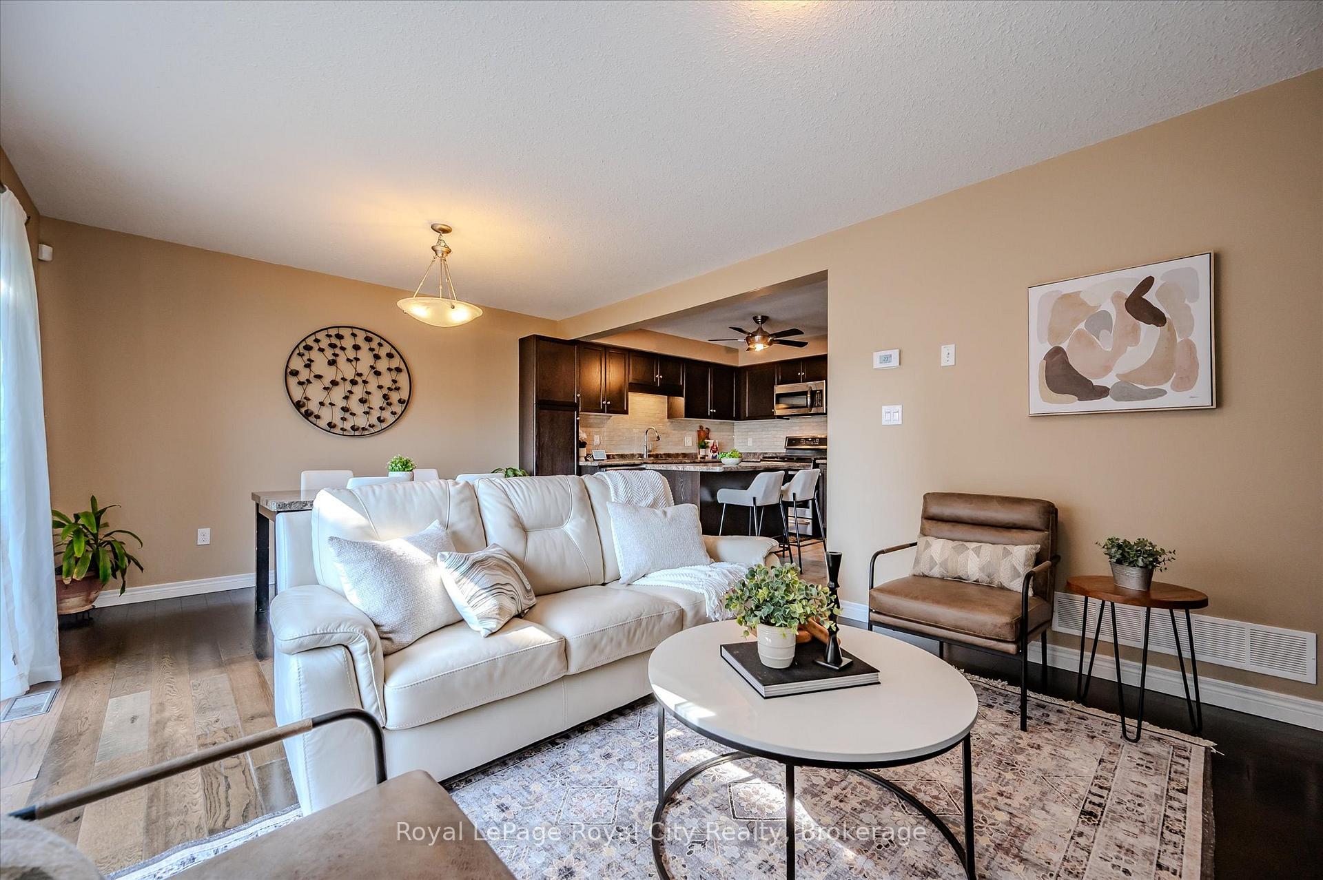 Photo 18 of Unit 4, 361 Arkell Road, Guelph, Pineridge/Westminster Woods — HOMEH