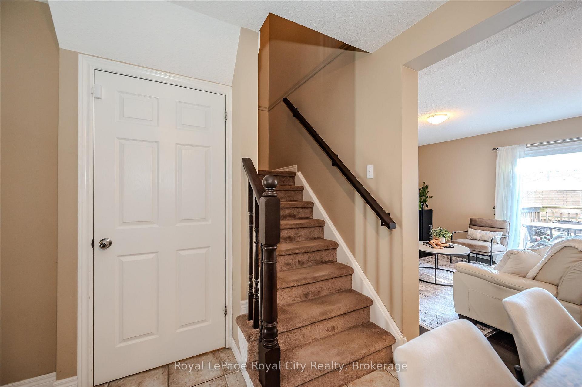 Photo 20 of Unit 4, 361 Arkell Road, Guelph, Pineridge/Westminster Woods — HOMEH
