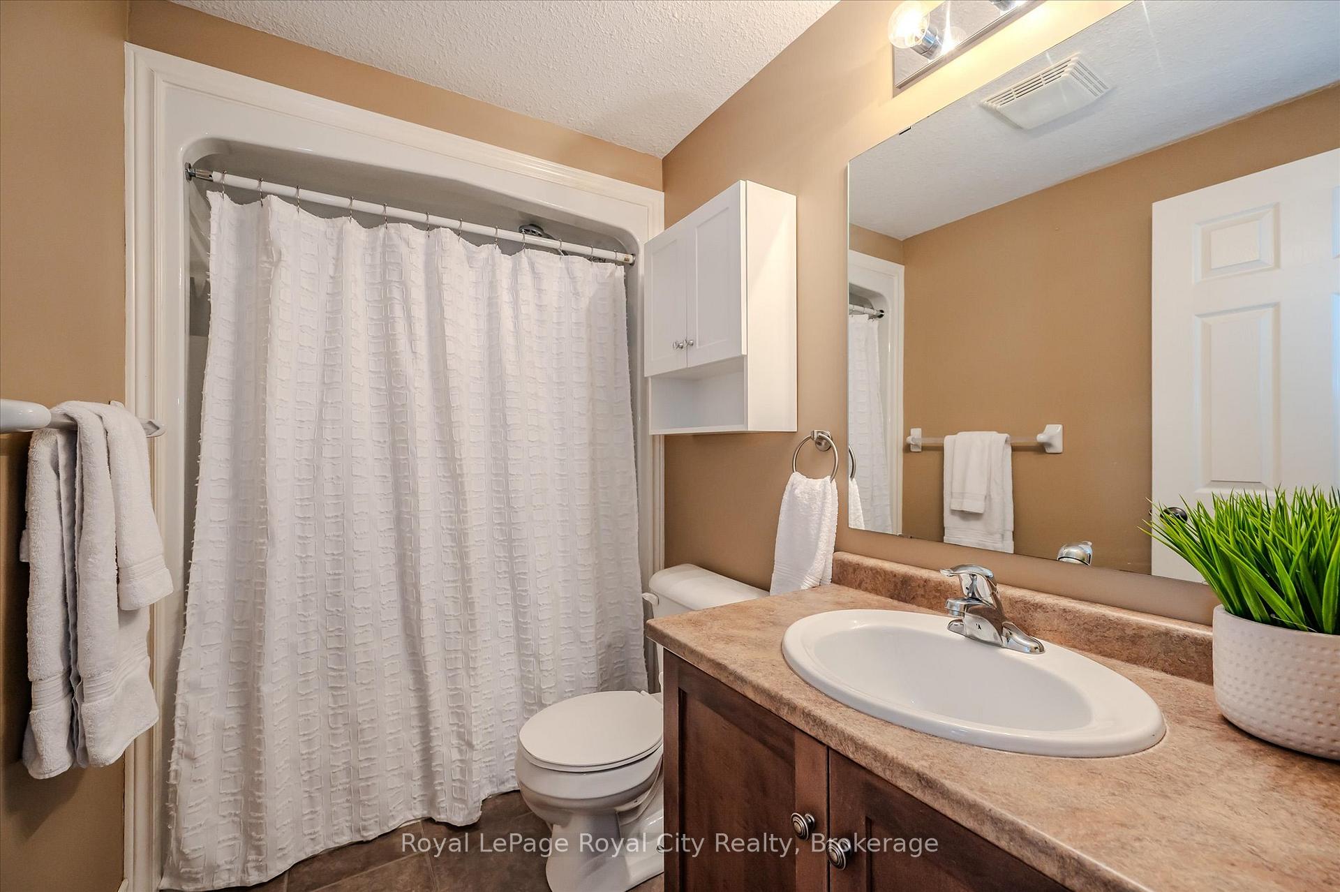 Photo 27 of Unit 4, 361 Arkell Road, Guelph, Pineridge/Westminster Woods — HOMEH